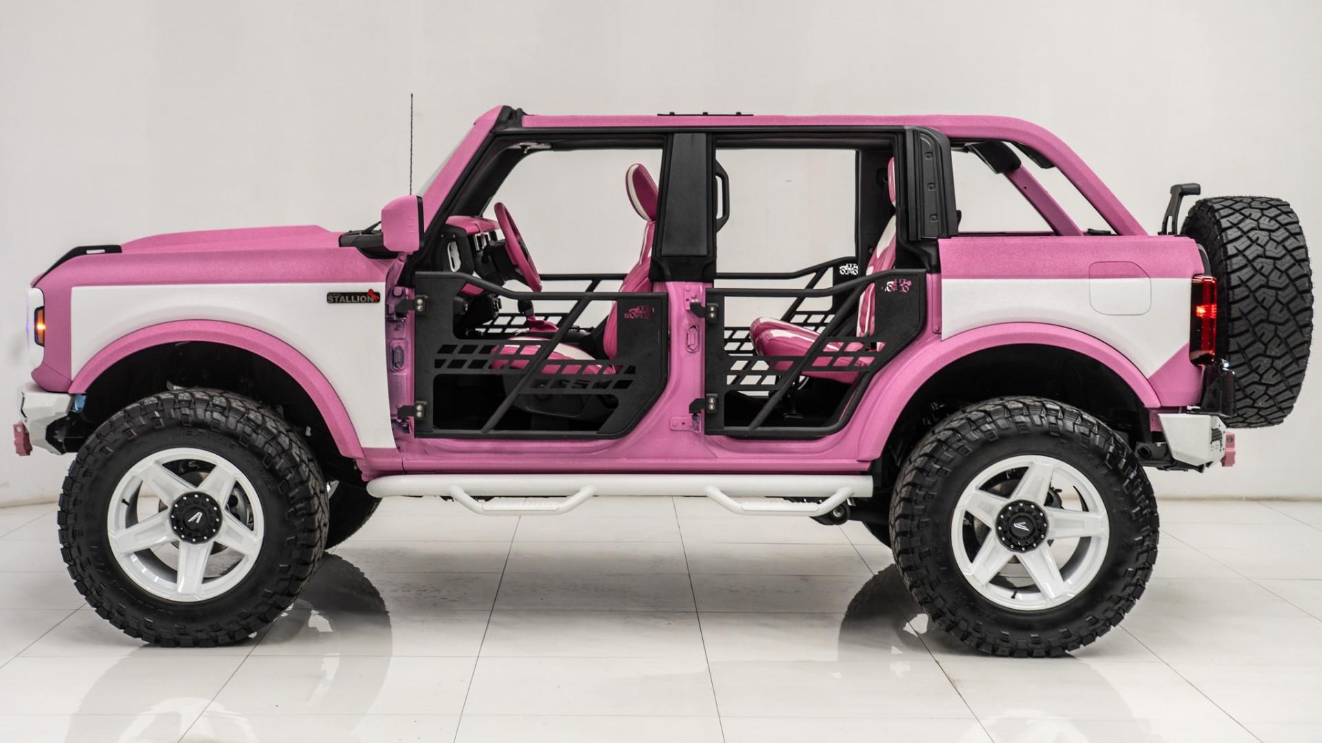 2025 FORD BRONCO in Pink, photo 34 of 55