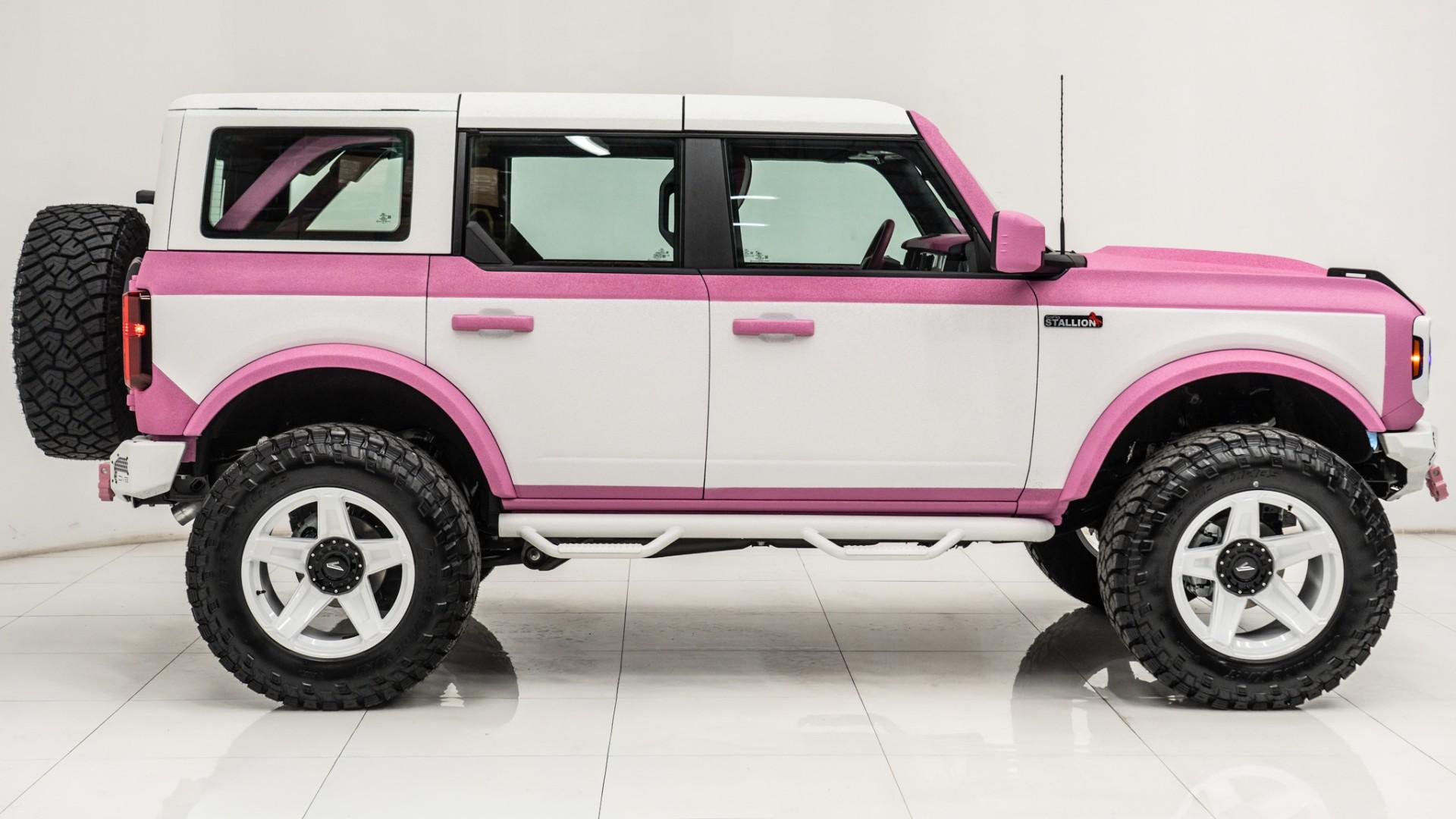 2025 FORD BRONCO in Pink, photo 7 of 55