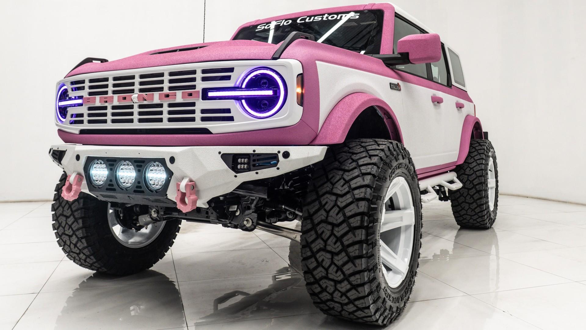 2025 FORD BRONCO in Pink, photo 4 of 55