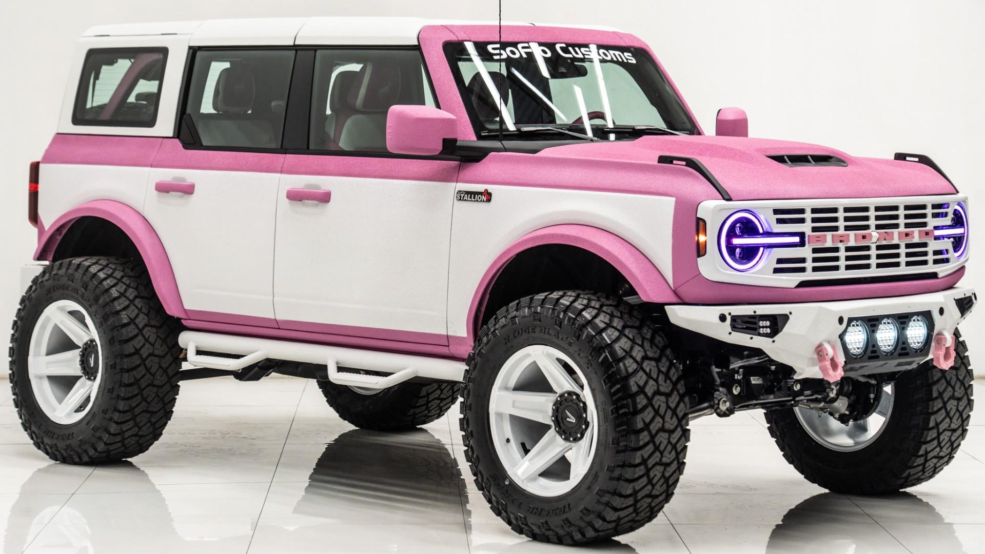 2025 FORD BRONCO in Pink, photo 8 of 55