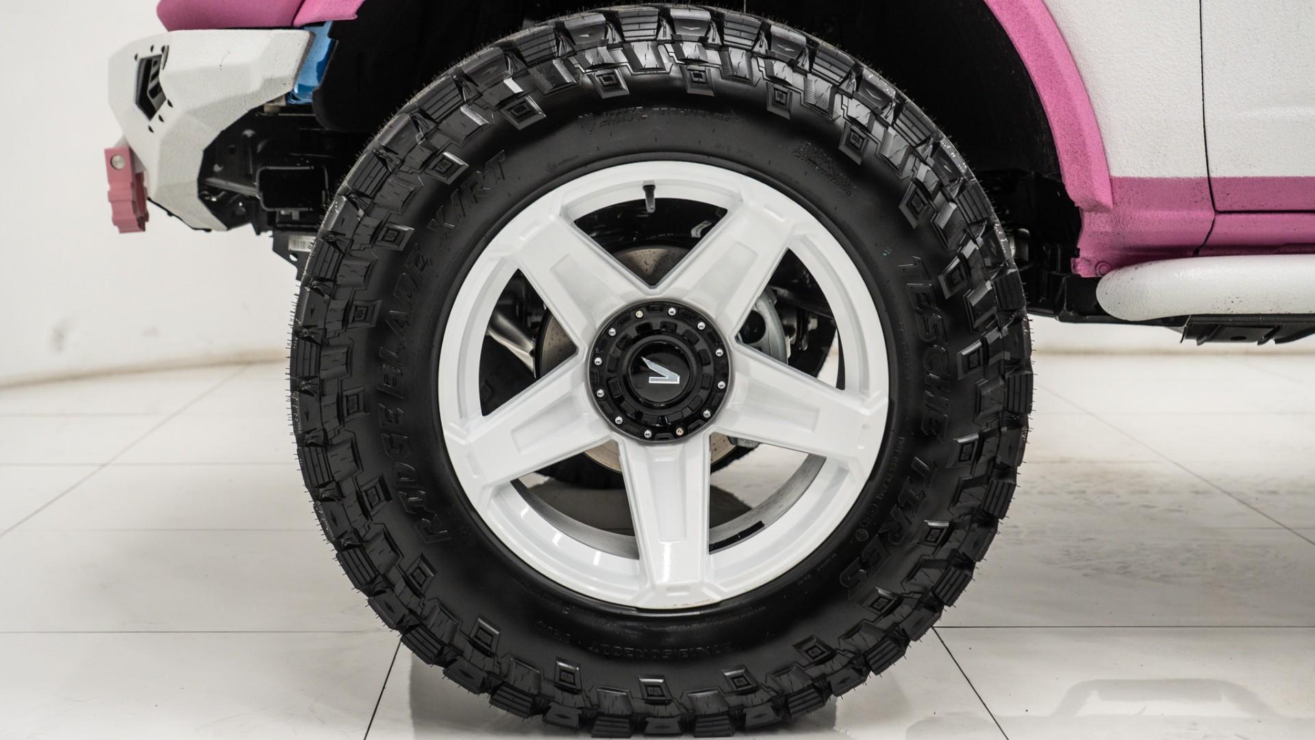 2025 FORD BRONCO in Pink, photo 31 of 55