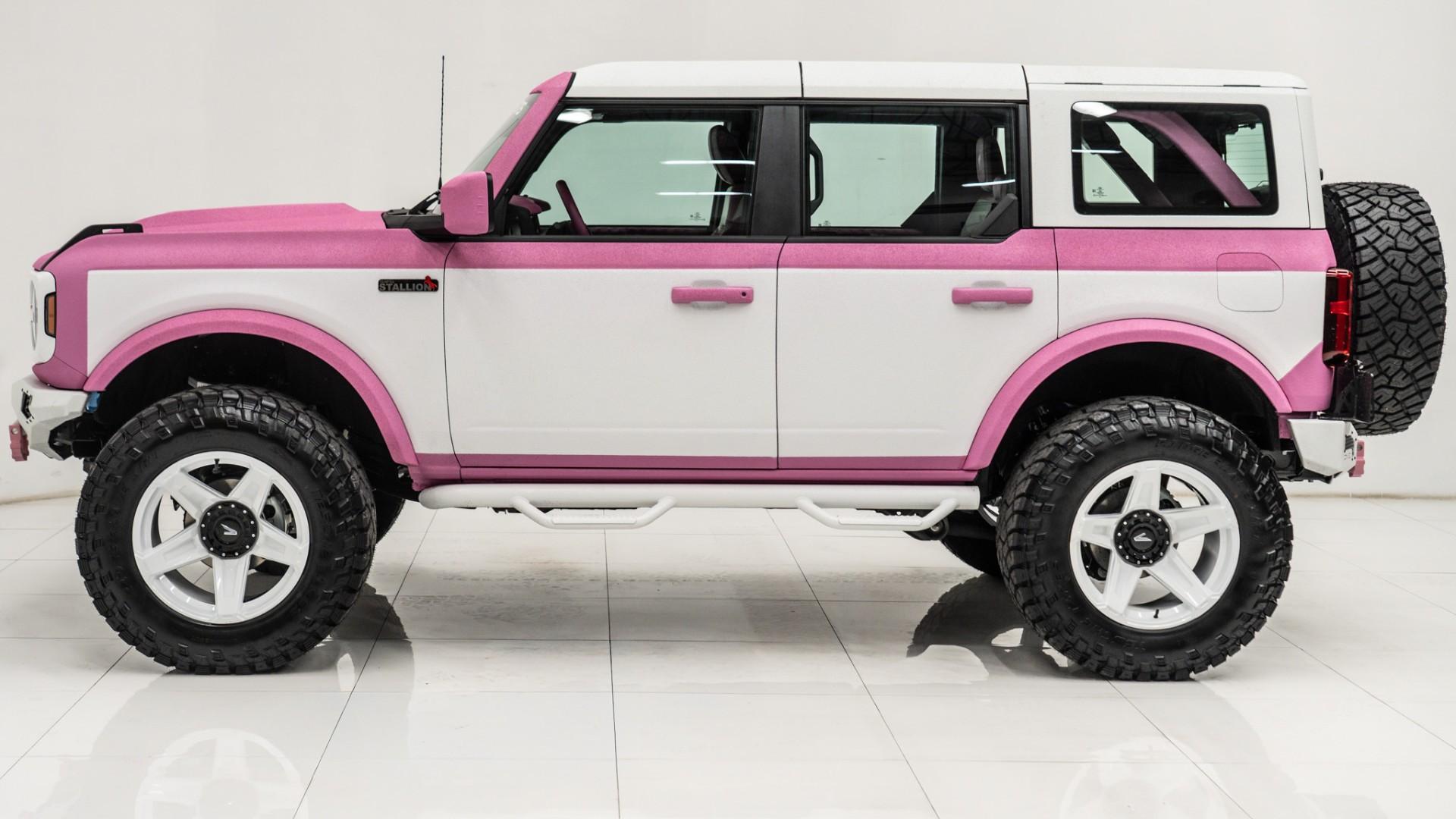2025 FORD BRONCO in Pink, photo 16 of 55