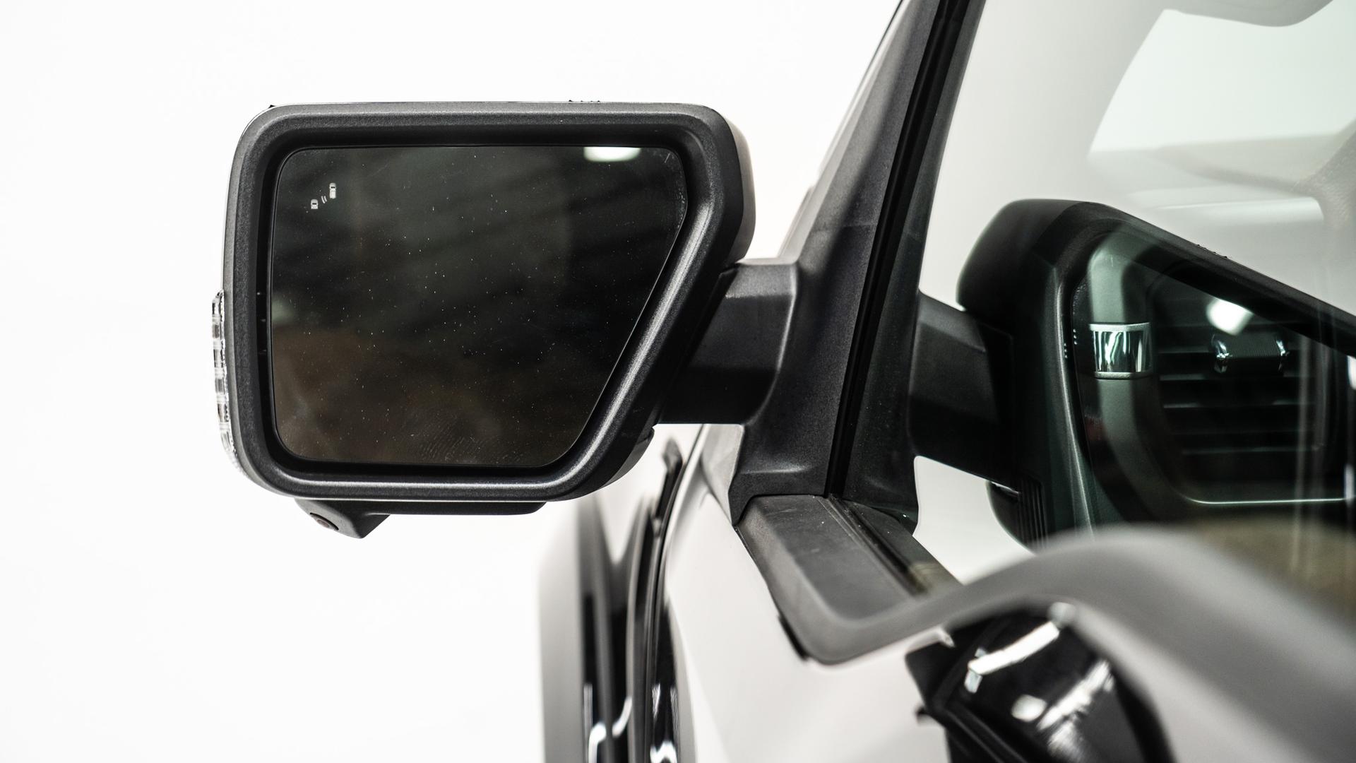 2025 FORD F-150 in Black, photo 21 of 60