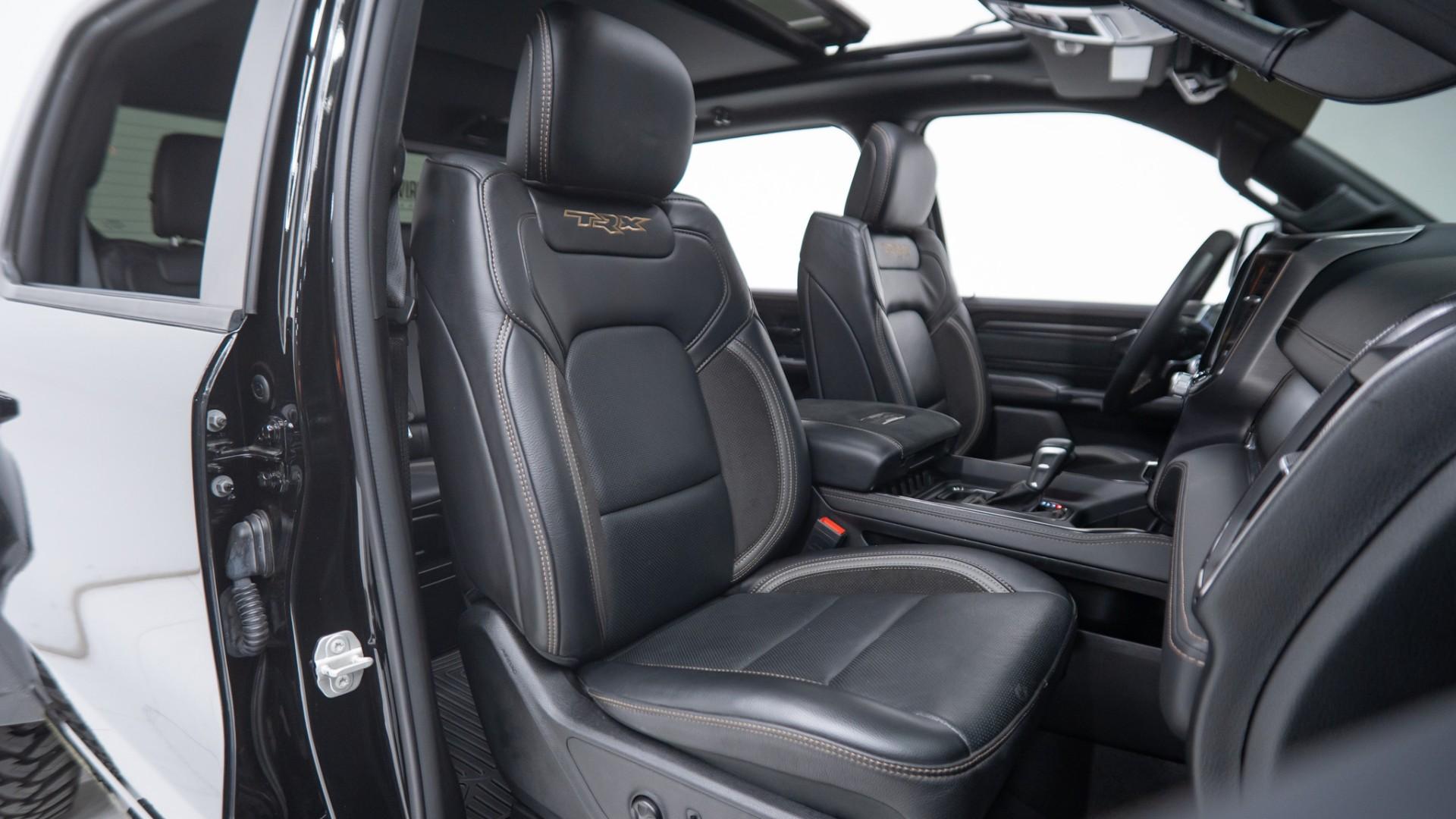2024 RAM 1500 in Black, photo 47 of 60