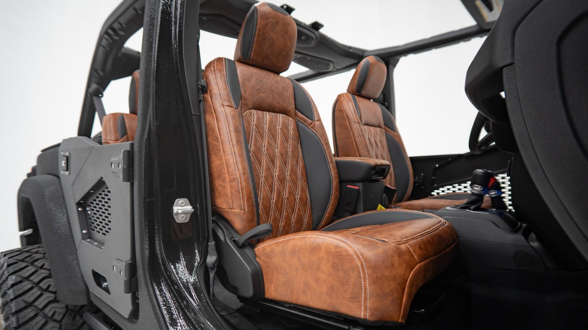 2025 JEEP WRANGLER in Black, photo 46 of 54