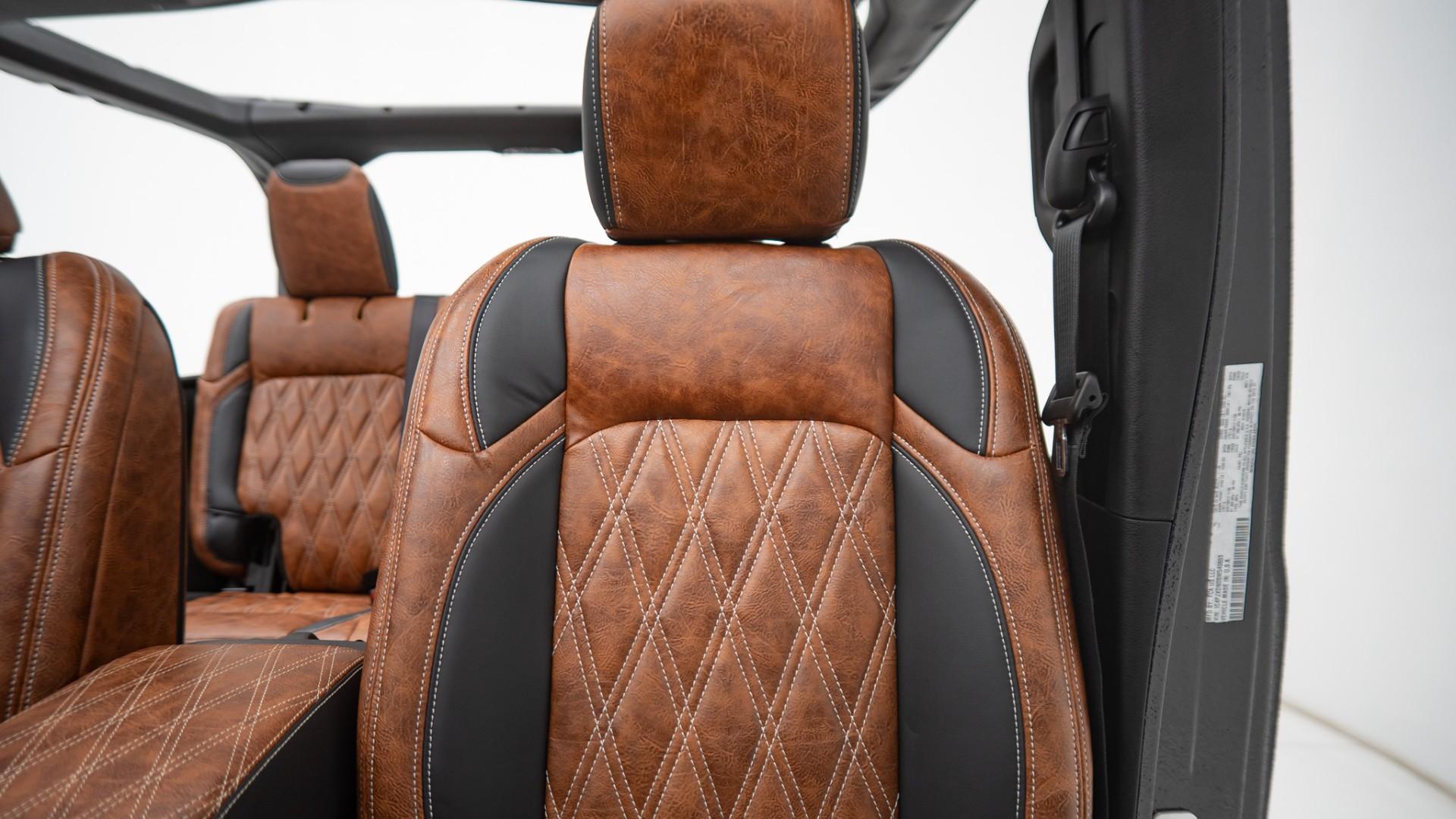 2025 JEEP WRANGLER in Black, photo 45 of 54