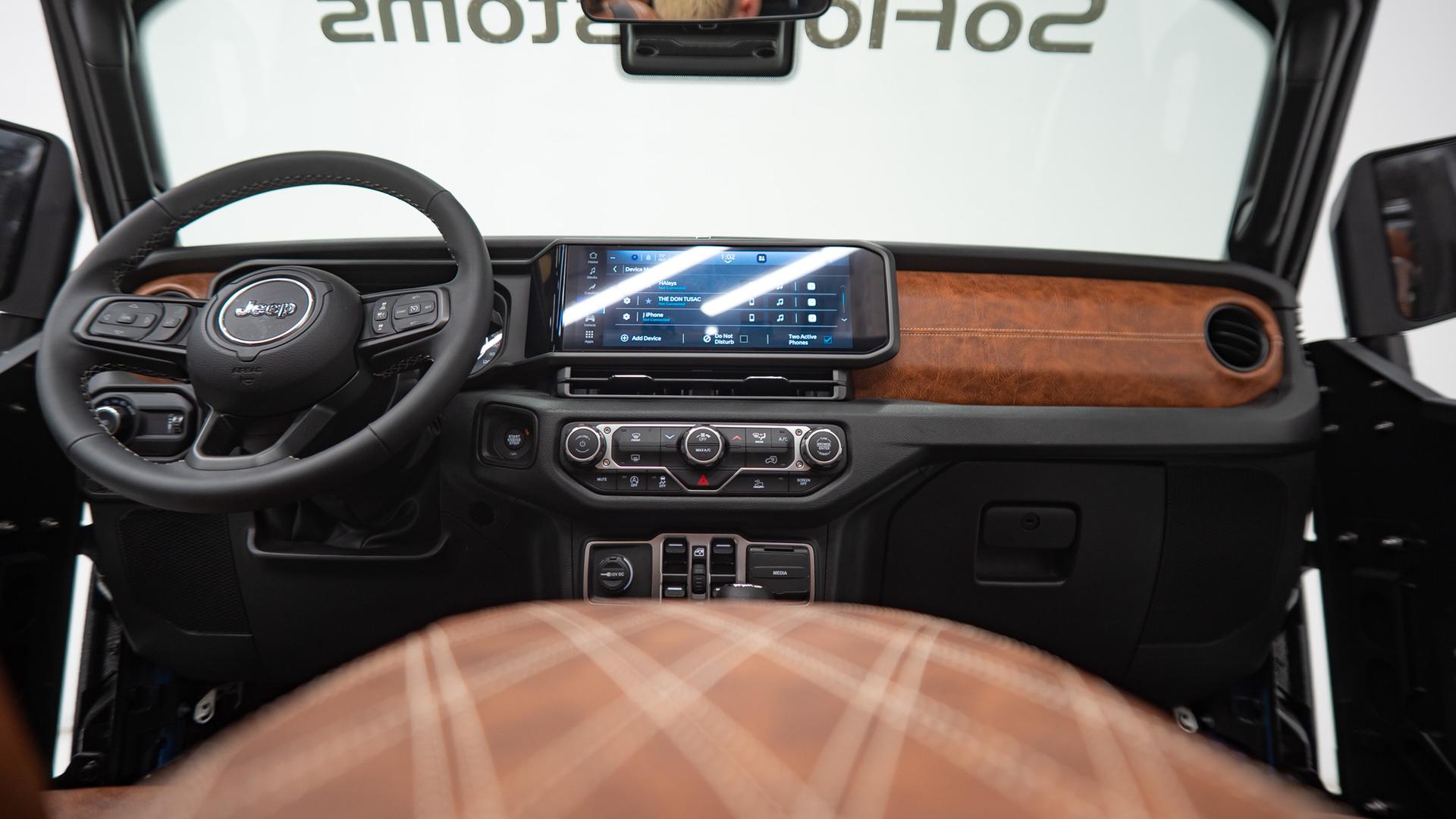 2025 JEEP WRANGLER in Black, photo 50 of 54