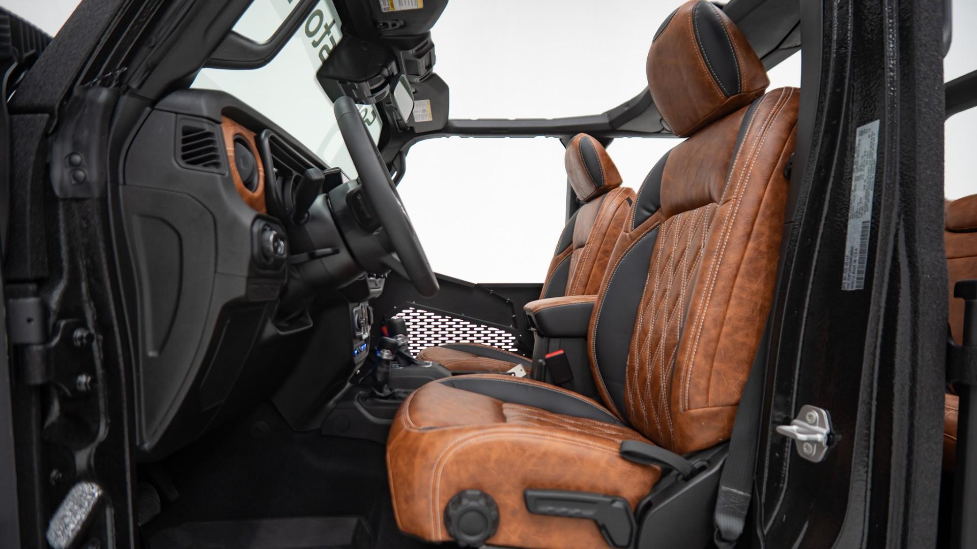 2025 JEEP WRANGLER in Black, photo 41 of 54