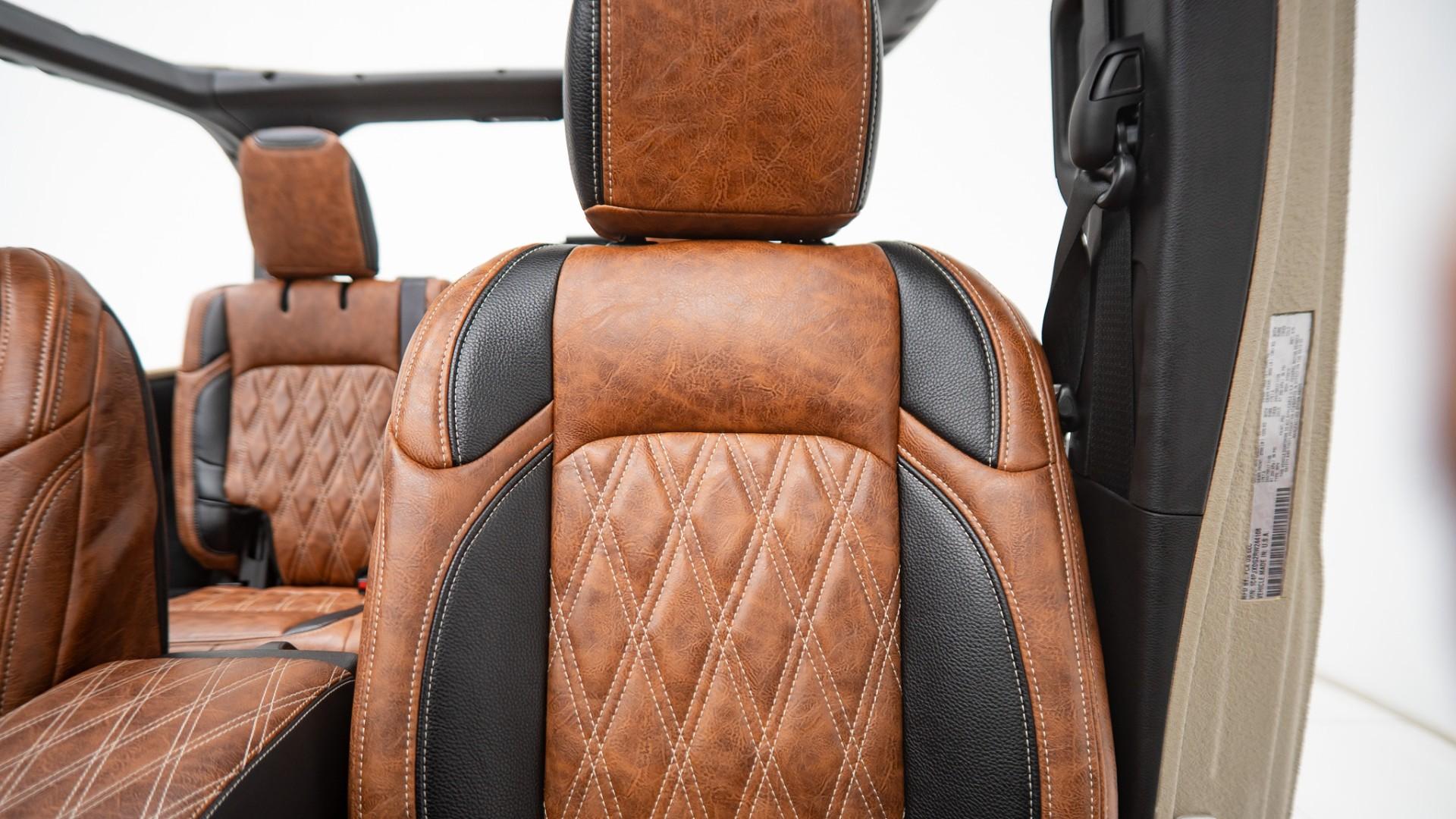 2024 JEEP WRANGLER in Tan, photo 45 of 58