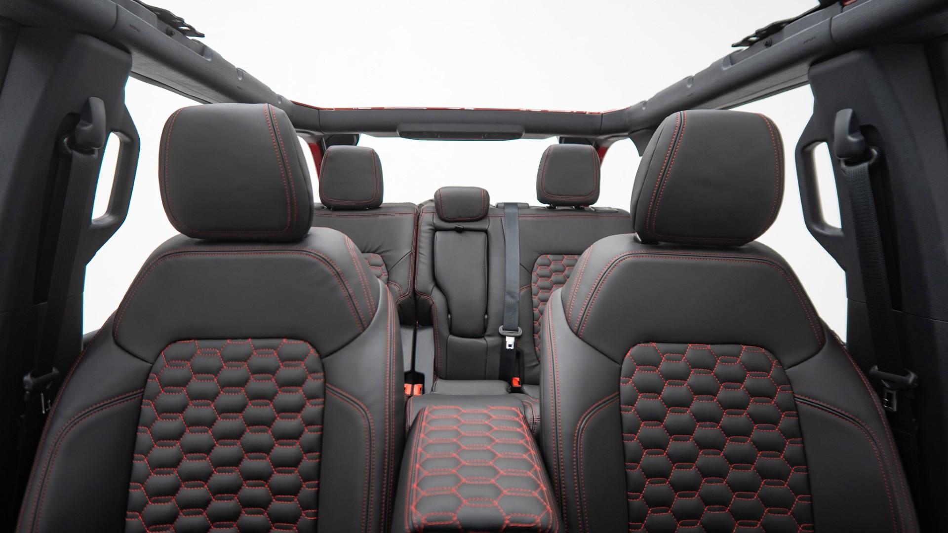 2025 FORD BRONCO in Red, photo 36 of 59