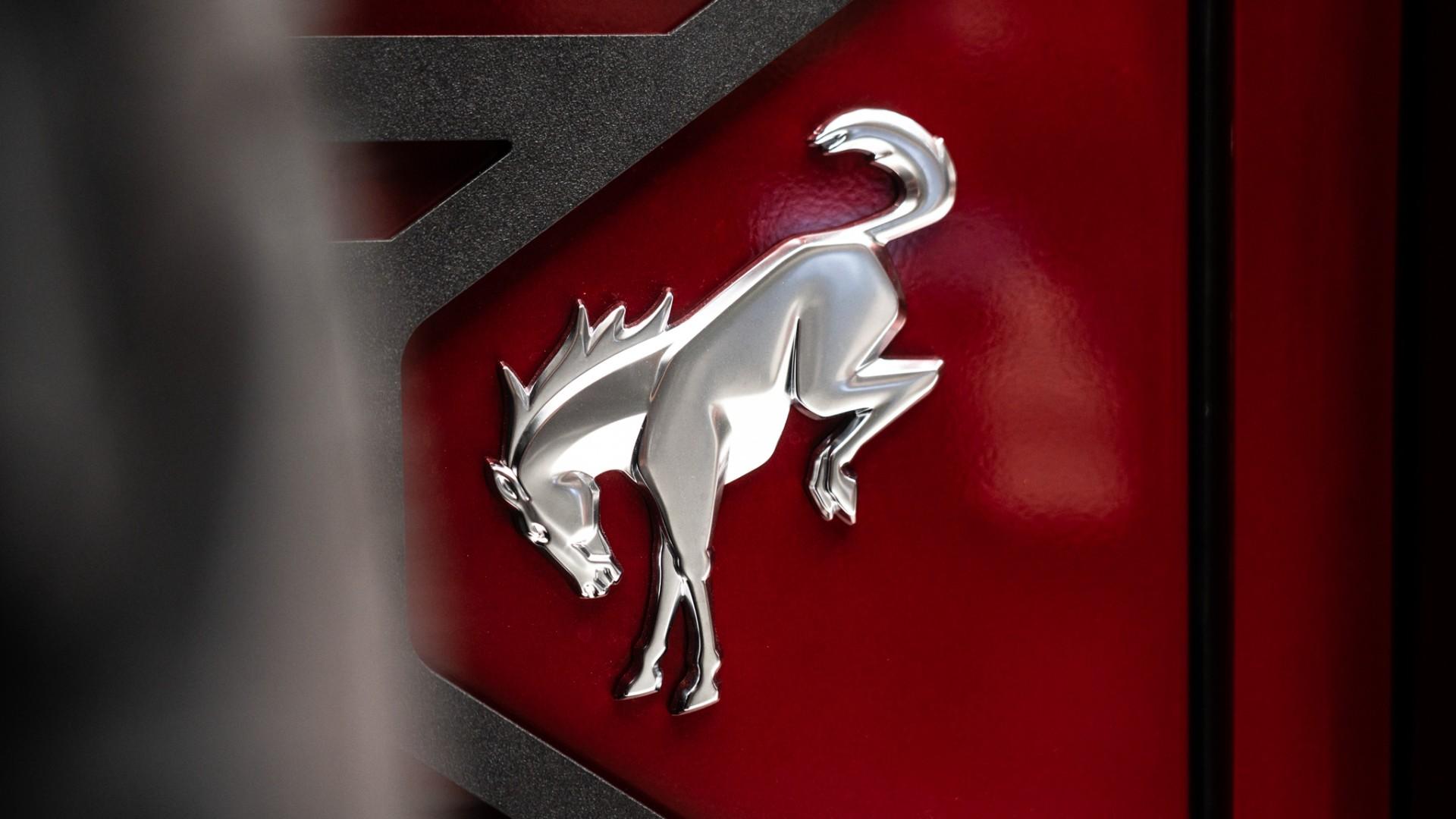 2025 FORD BRONCO in Red, photo 32 of 59
