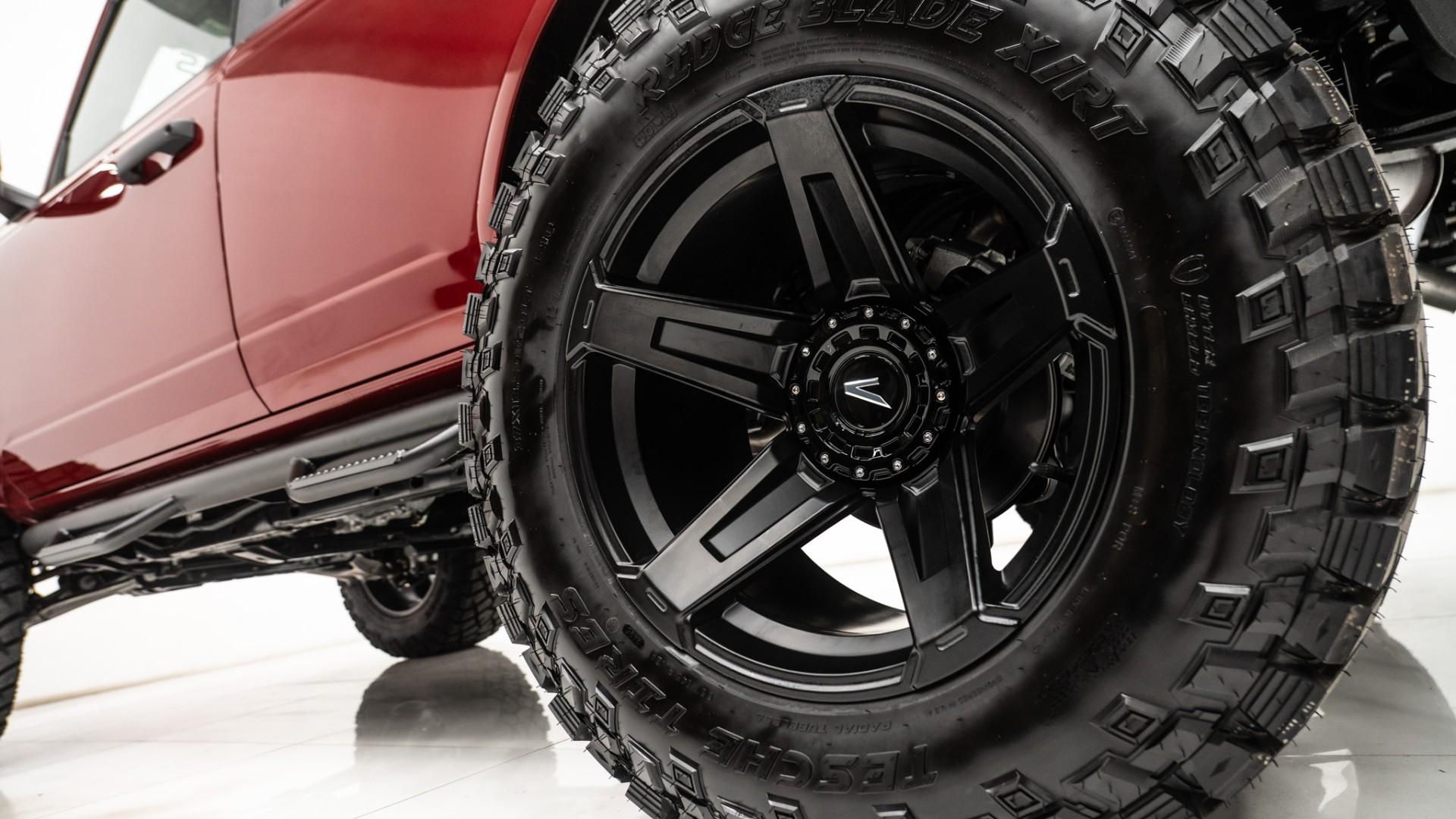 2025 FORD BRONCO in Red, photo 28 of 59