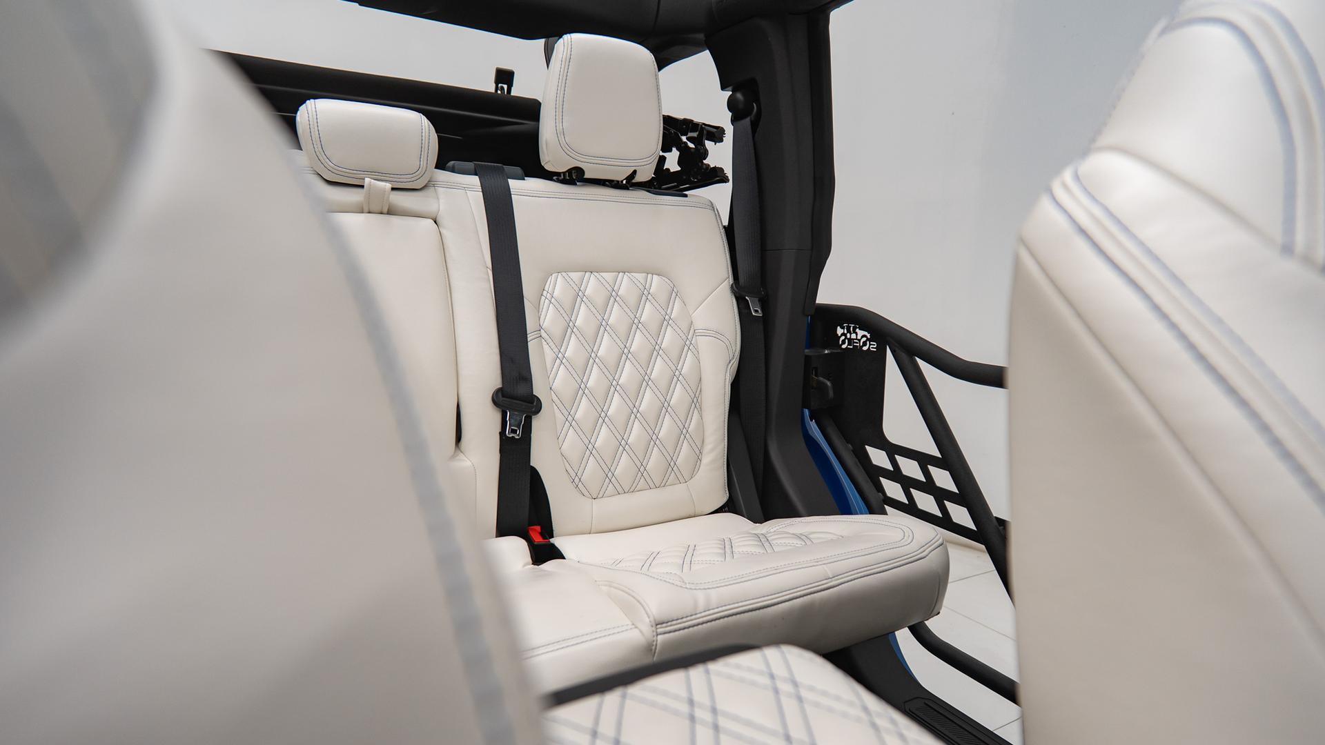 2023 FORD BRONCO in Blue, photo 38 of 47