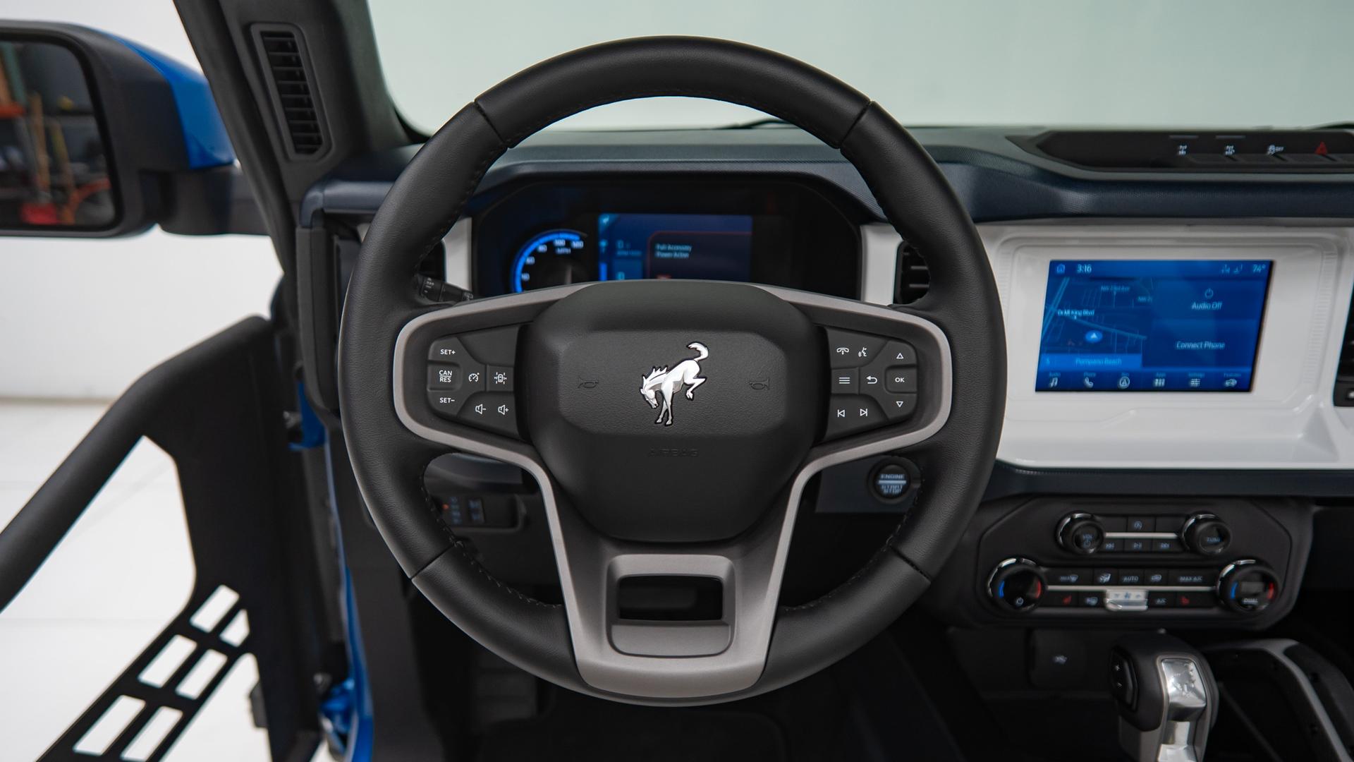 2023 FORD BRONCO in Blue, photo 32 of 47