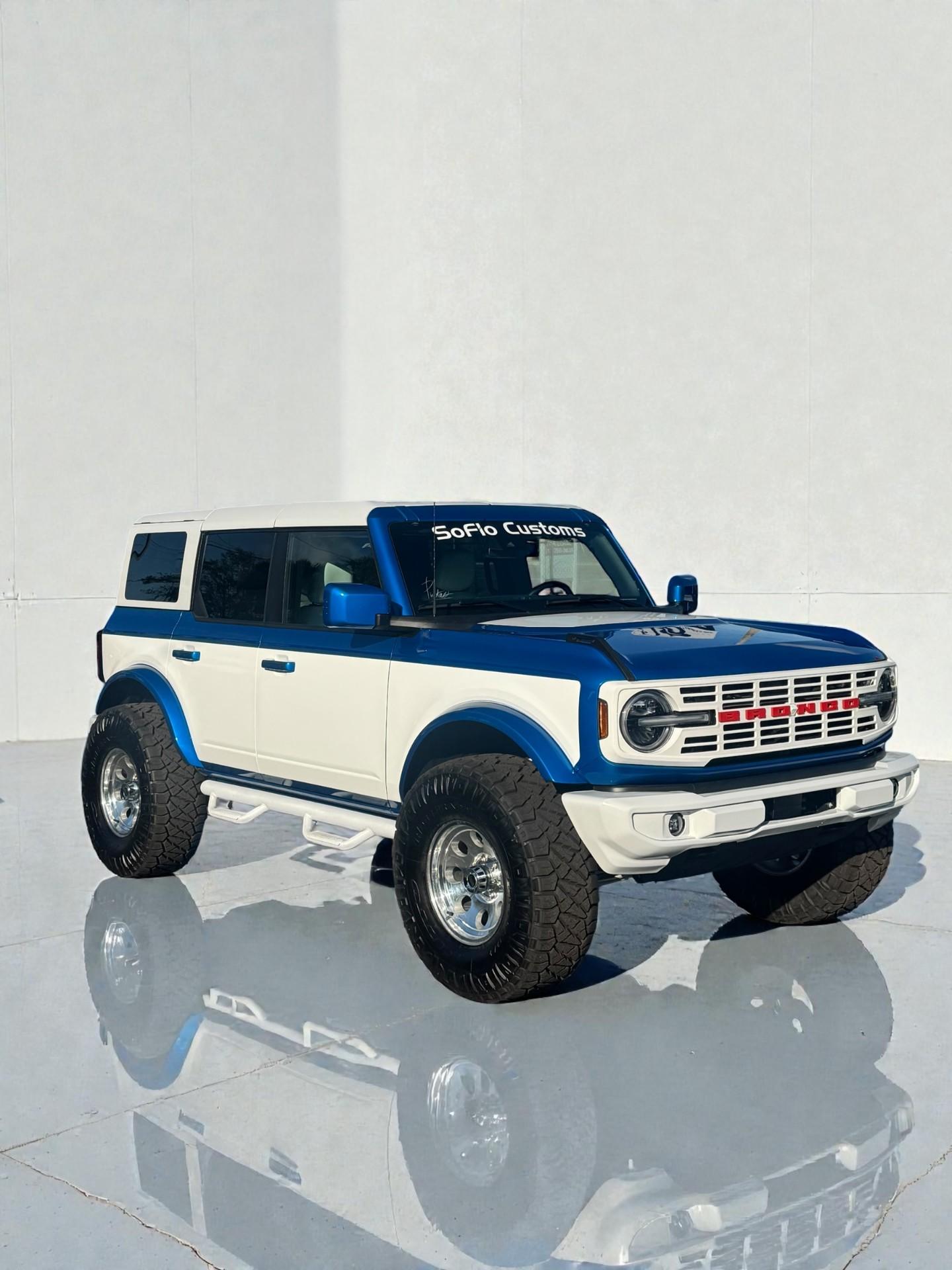 2023 FORD BRONCO in Blue, photo 4 of 47