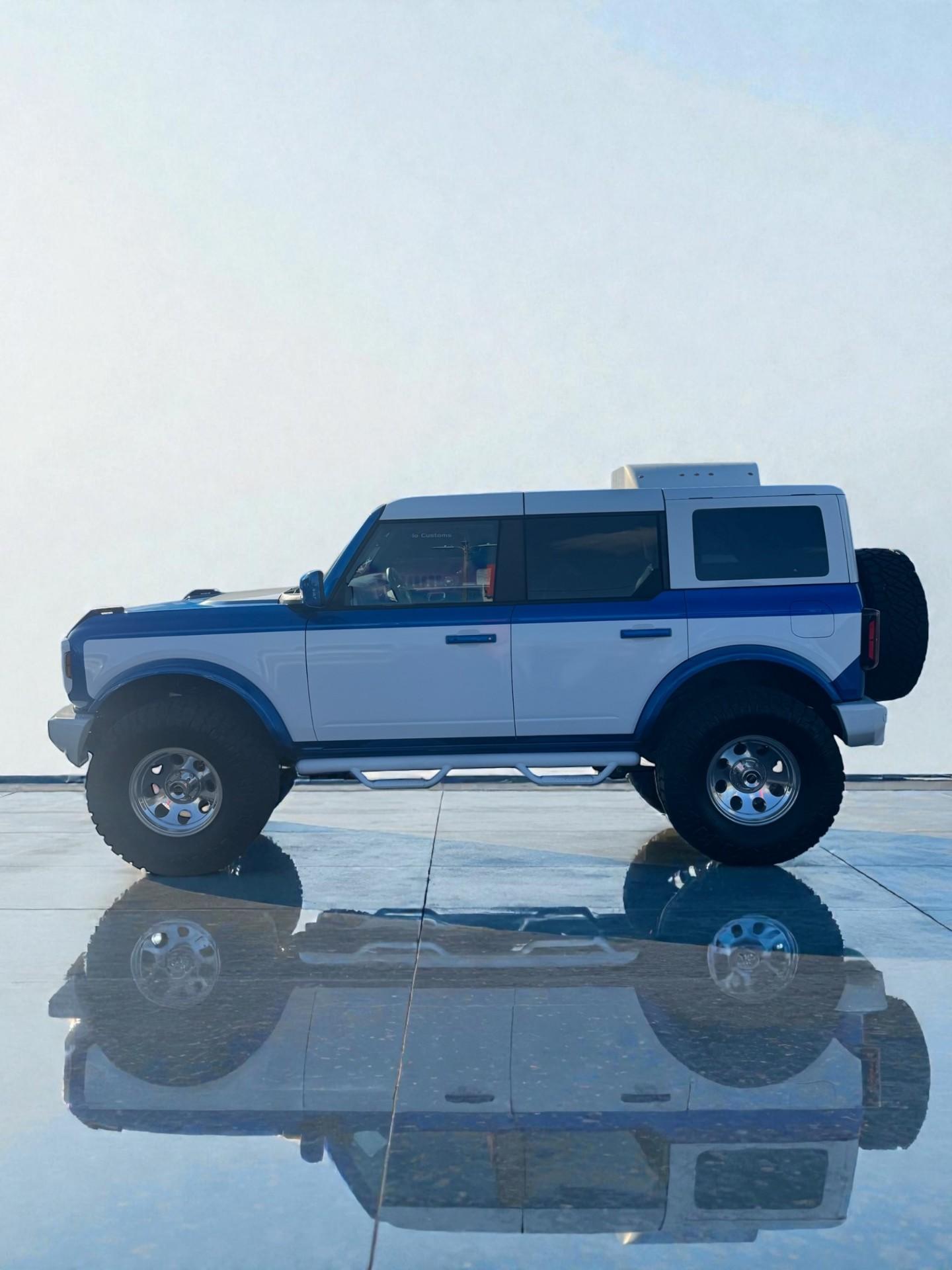 2023 FORD BRONCO in Blue, photo 7 of 47