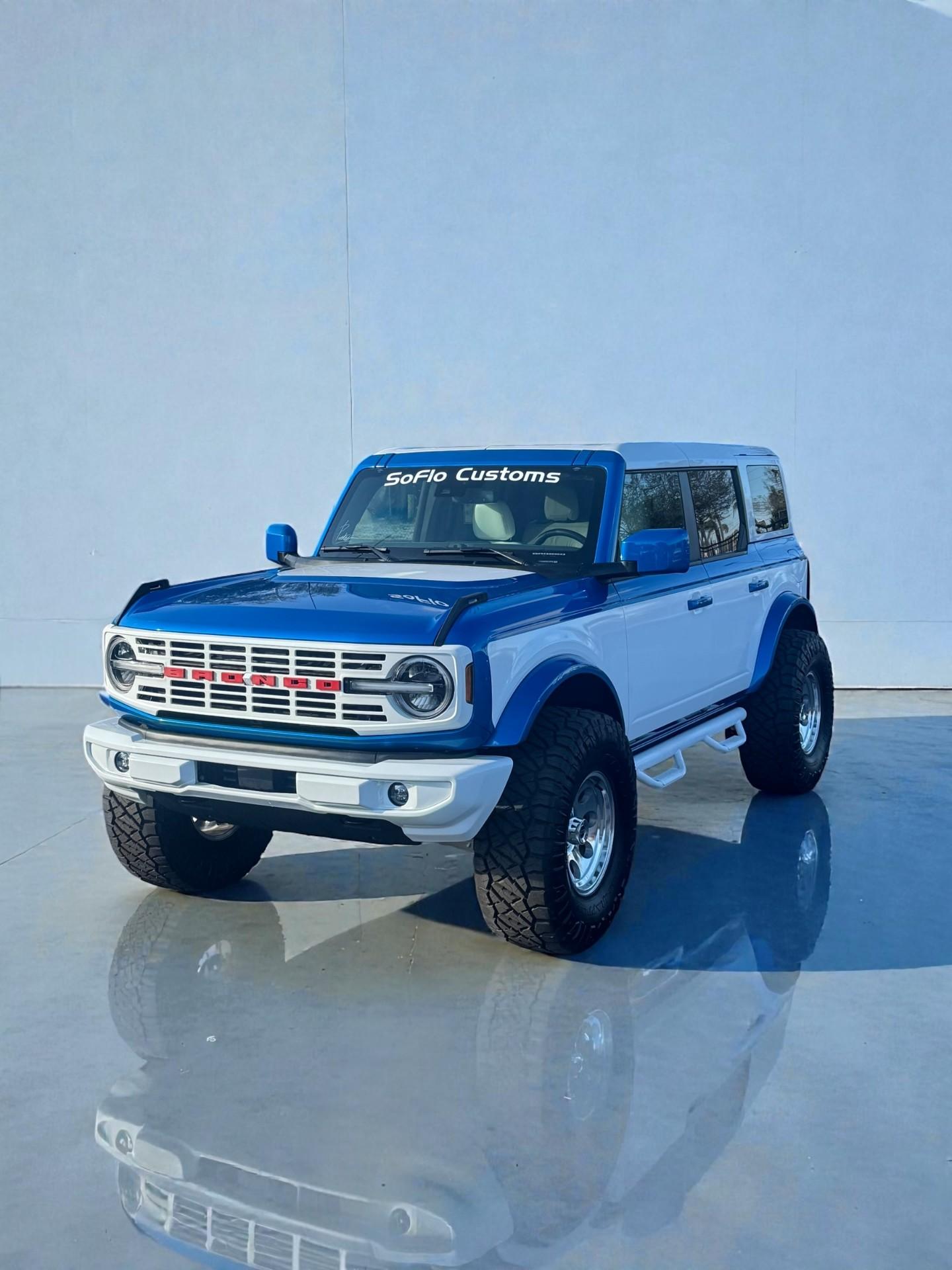 2023 FORD BRONCO in Blue, photo 8 of 47