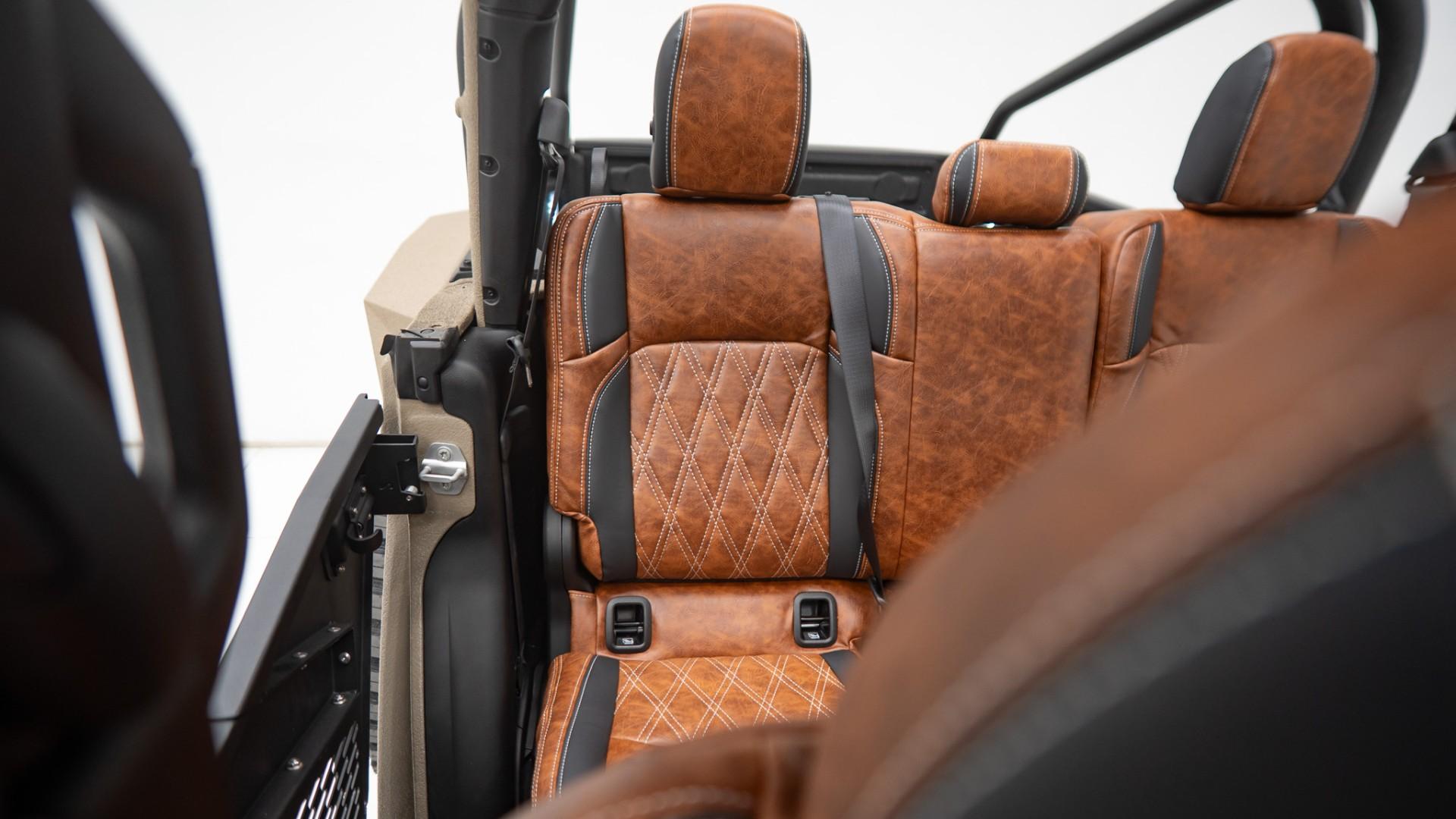 2025 JEEP GLADIATOR in Tan, photo 50 of 59
