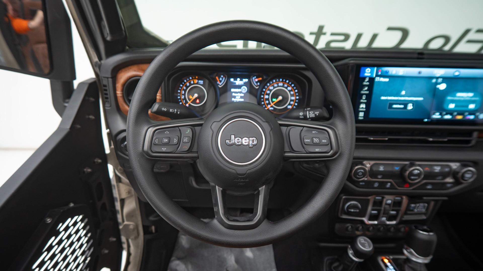 2025 JEEP GLADIATOR in Tan, photo 41 of 59
