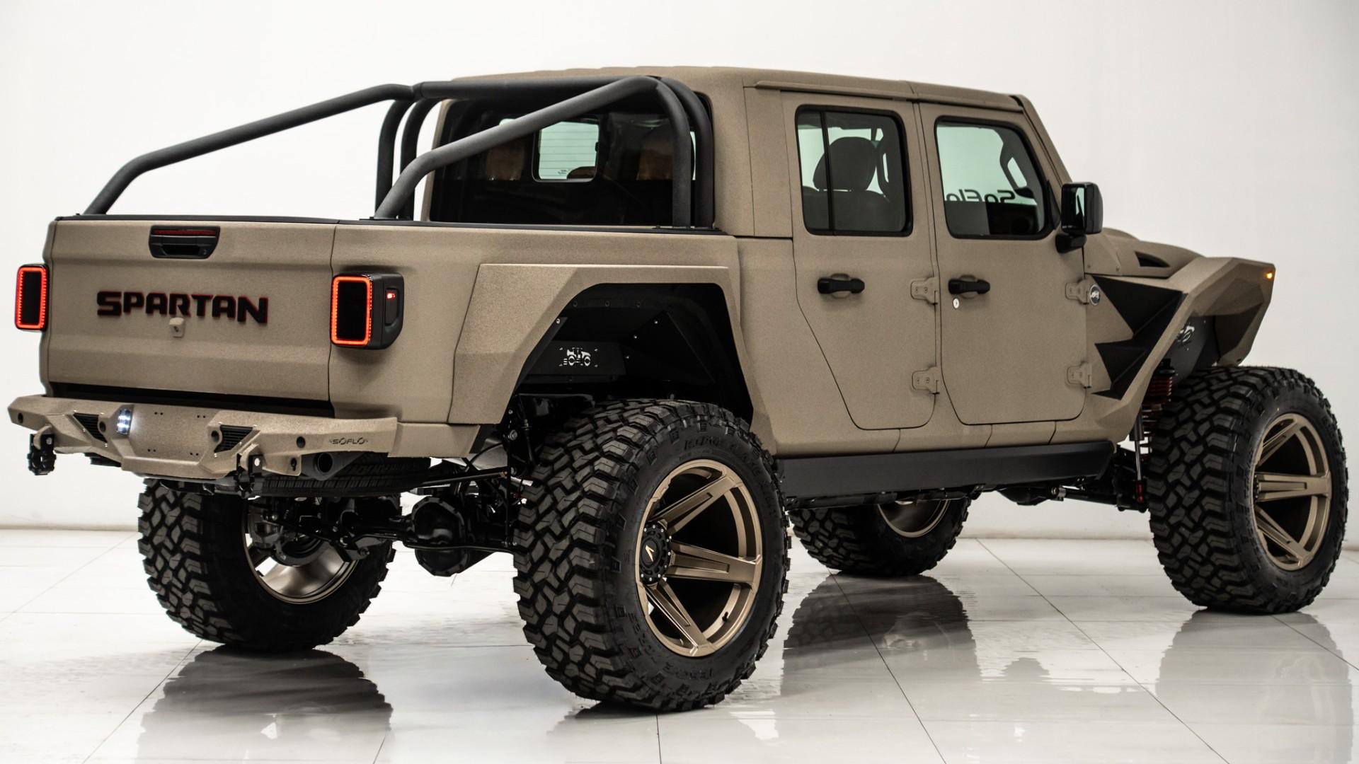 2025 JEEP GLADIATOR in Tan, photo 5 of 59