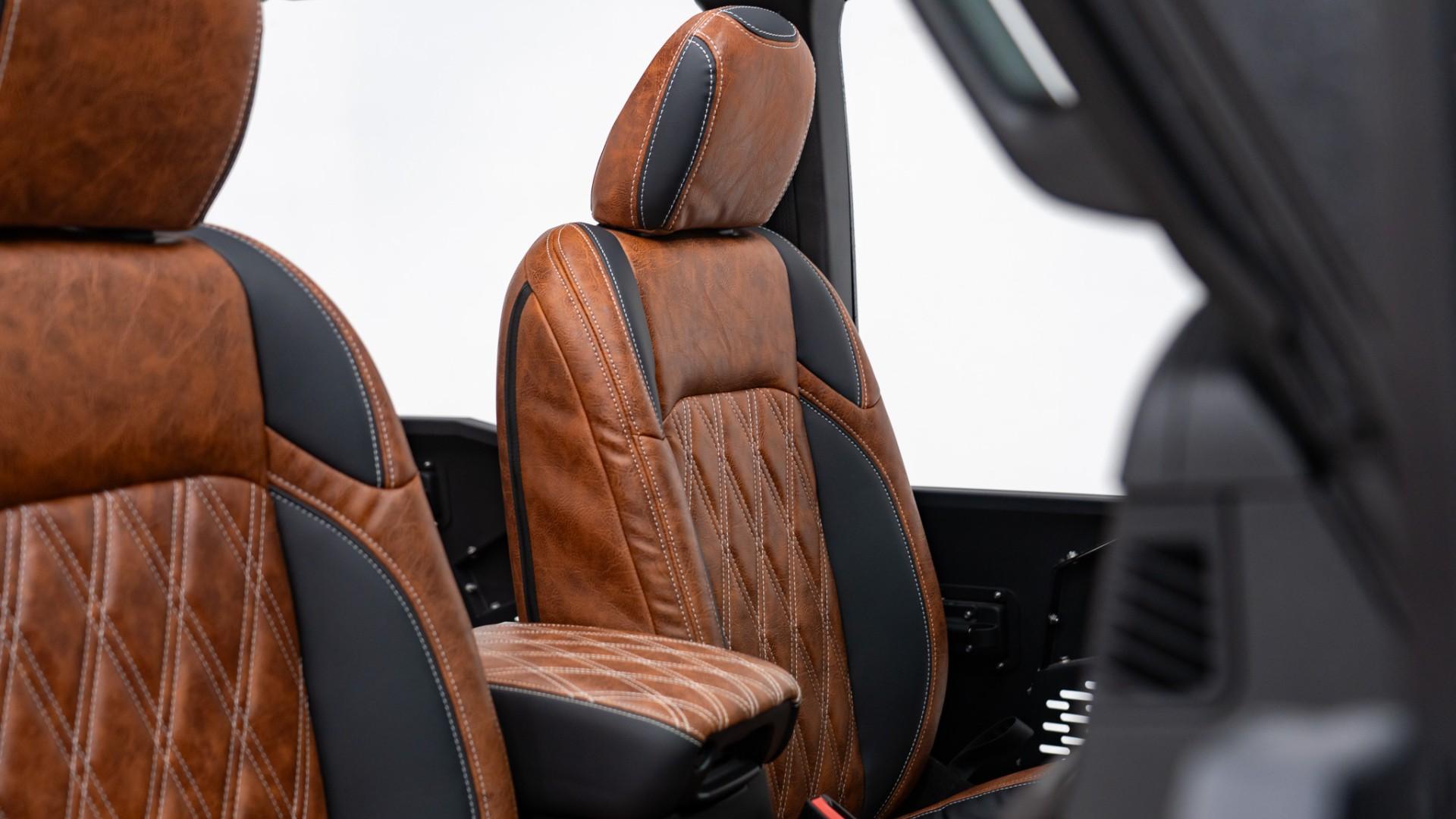 2025 JEEP GLADIATOR in Black, photo 47 of 60