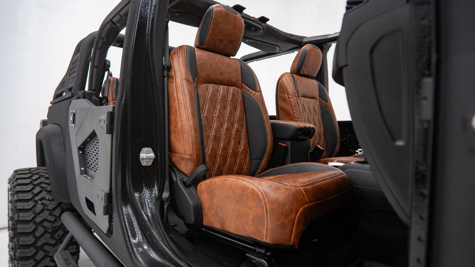 2025 JEEP GLADIATOR in Black, photo 46 of 60