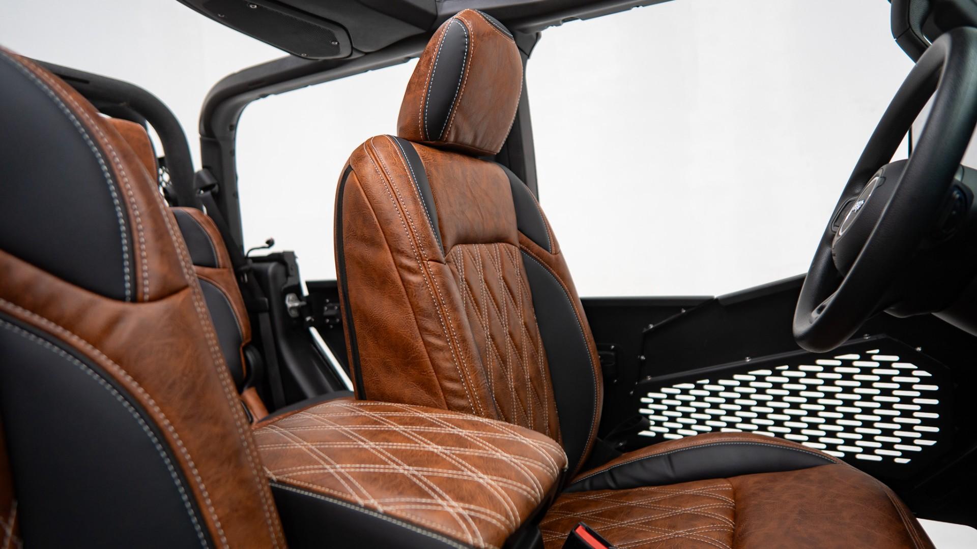 2025 JEEP GLADIATOR in Black, photo 48 of 60