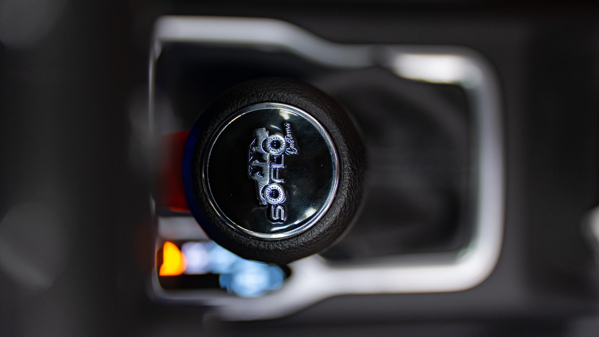 2025 JEEP GLADIATOR in Black, photo 57 of 60