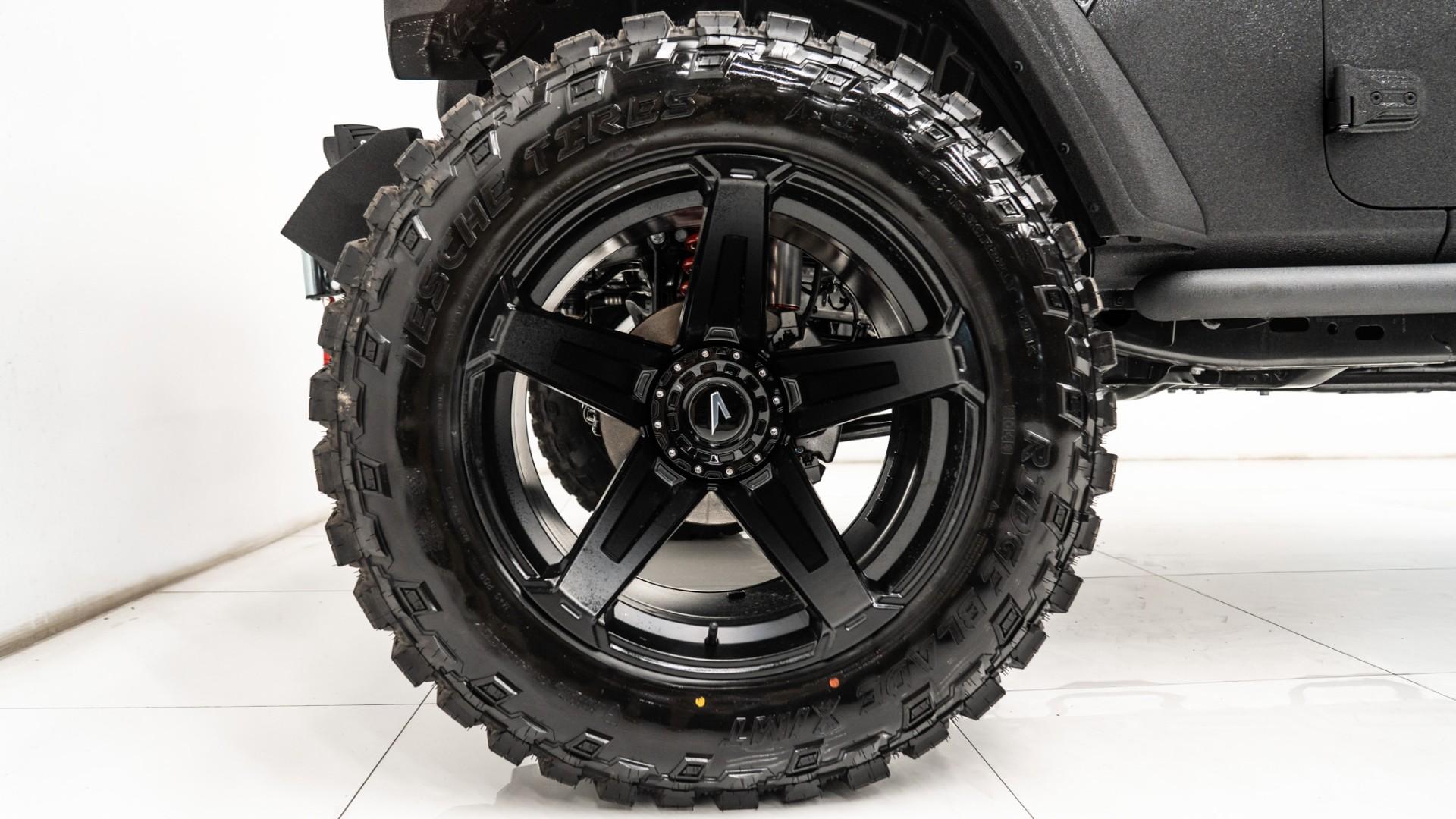 2025 JEEP GLADIATOR in Black, photo 26 of 60