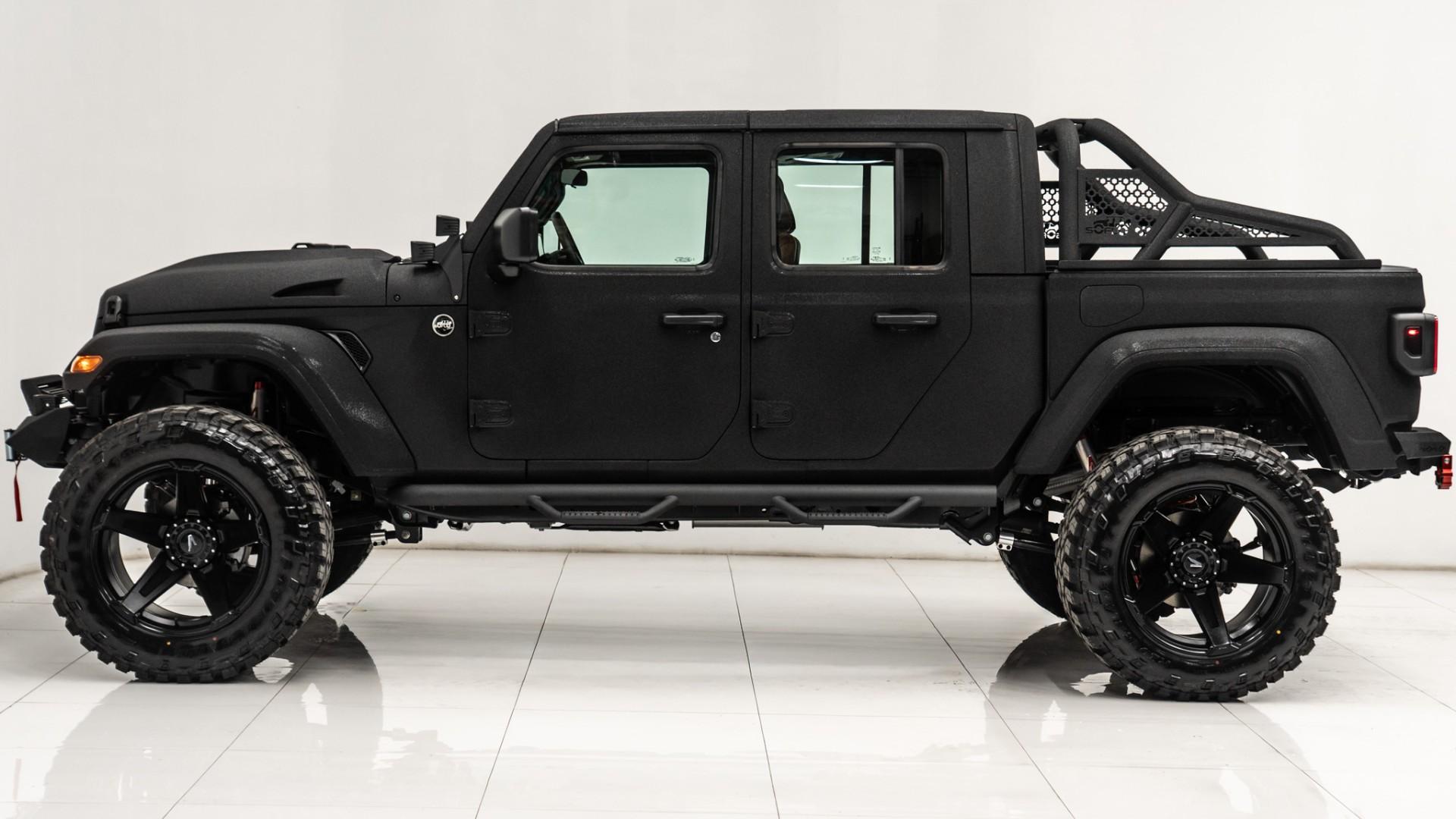 2025 JEEP GLADIATOR in Black, photo 23 of 60
