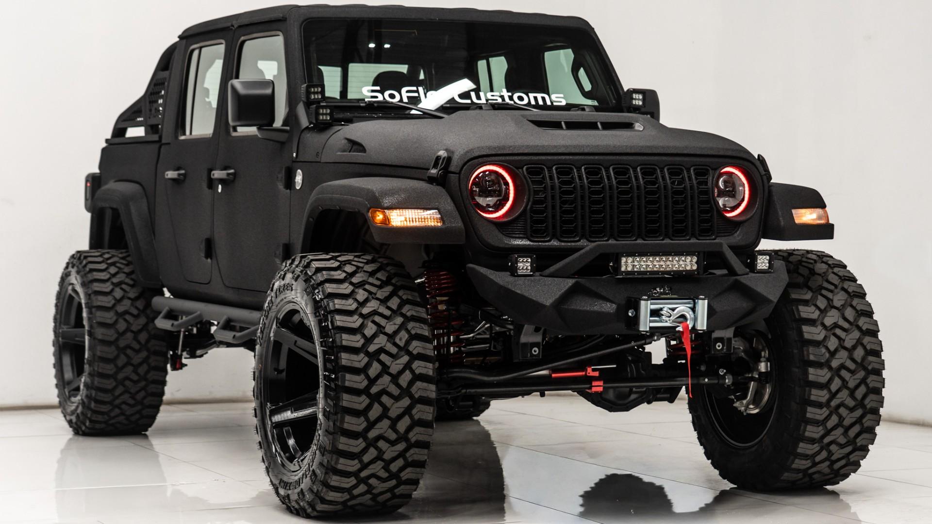 2025 JEEP GLADIATOR in Black, photo 7 of 60