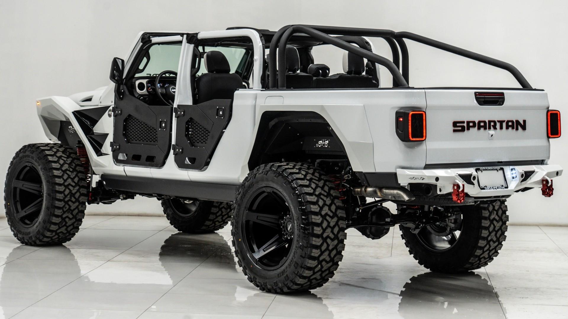 2025 JEEP GLADIATOR in White, photo 13 of 59