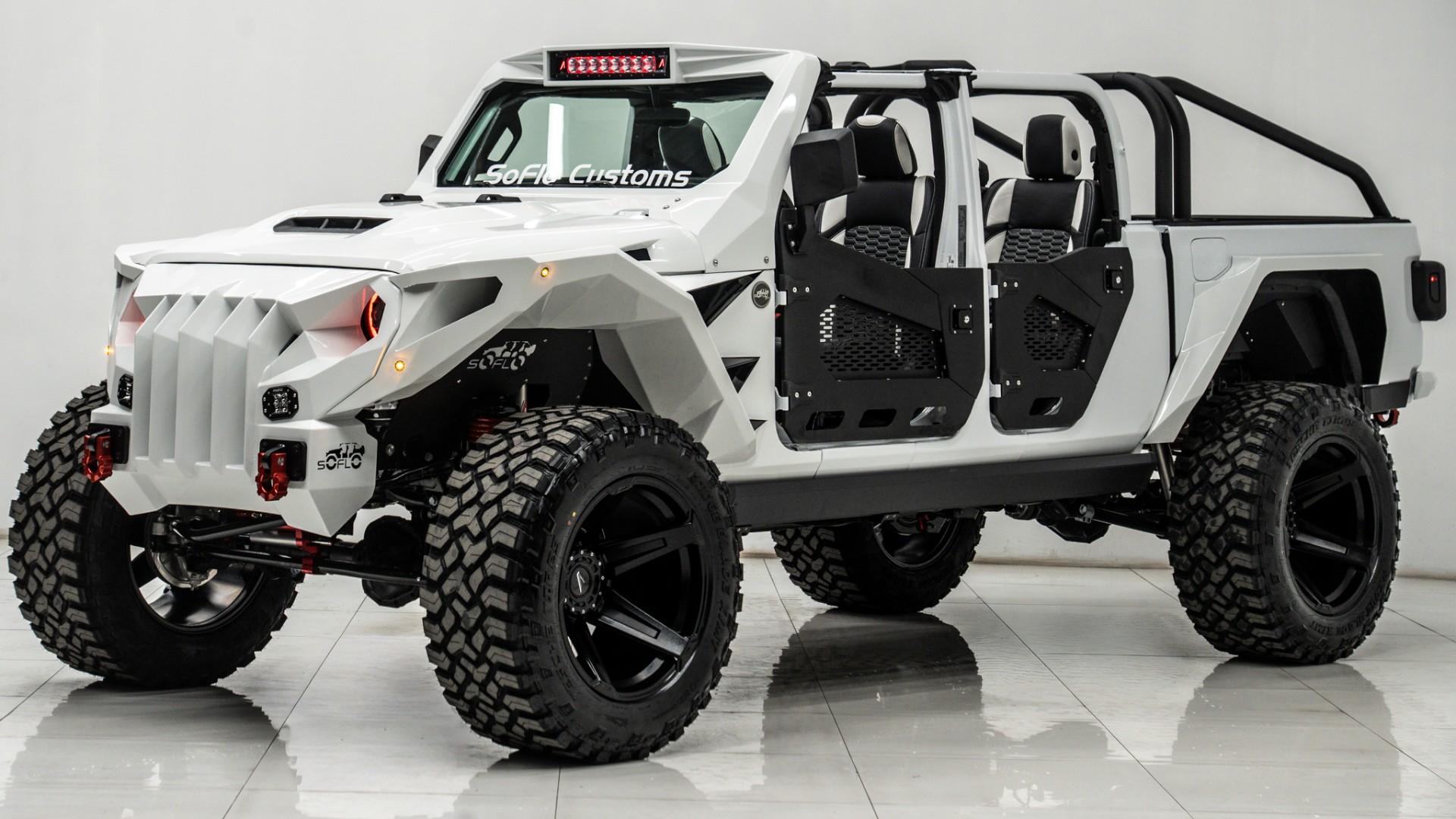 2025 JEEP GLADIATOR in White, photo 9 of 59