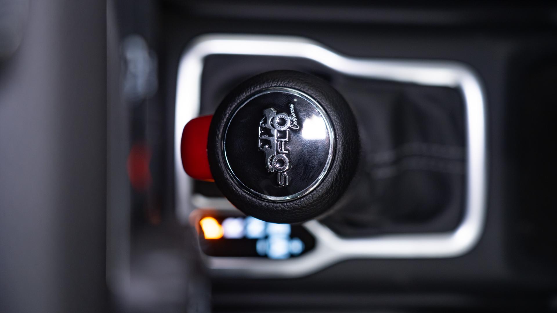 2025 JEEP GLADIATOR in White, photo 52 of 59