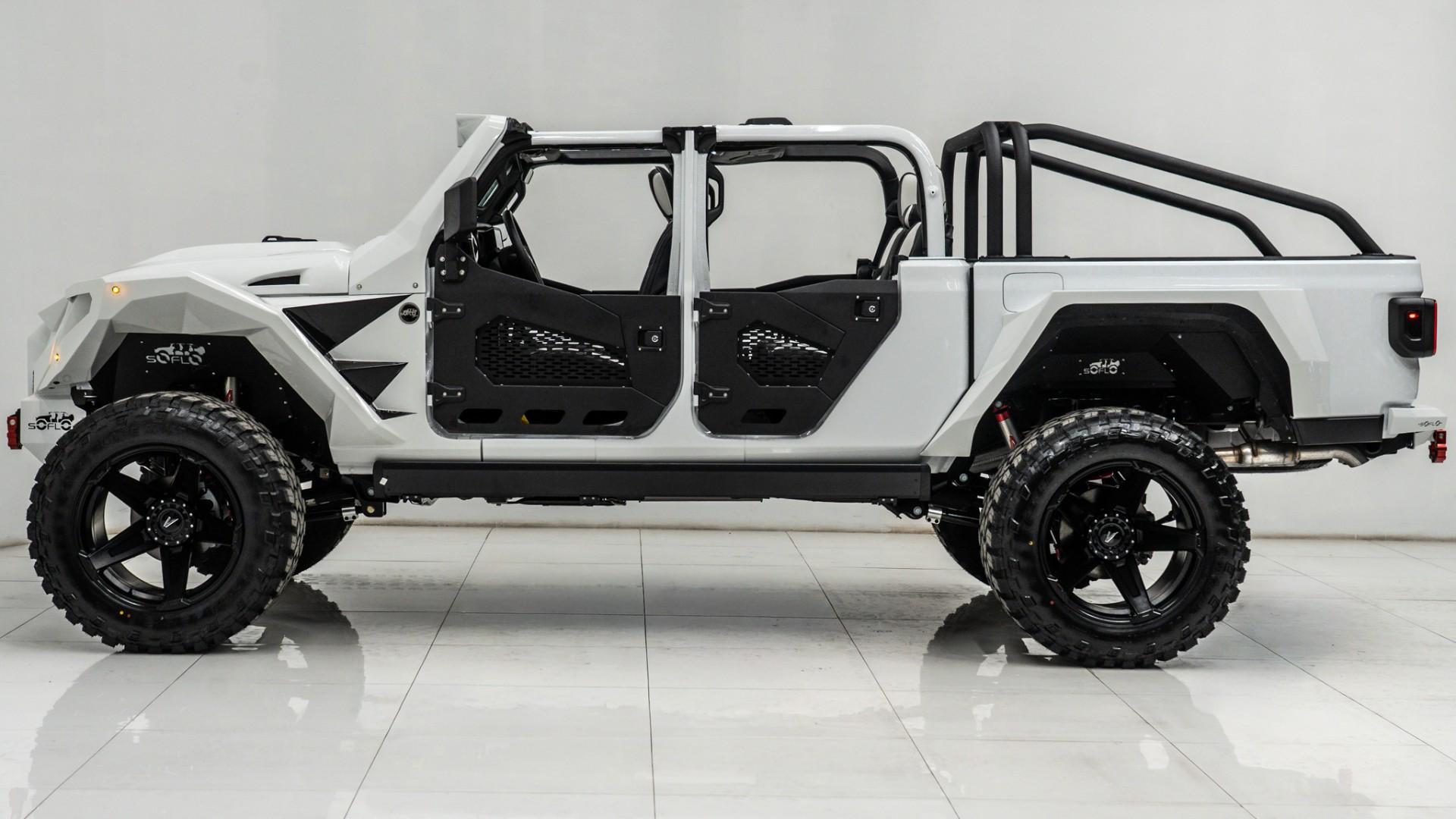 2025 JEEP GLADIATOR in White, photo 10 of 59