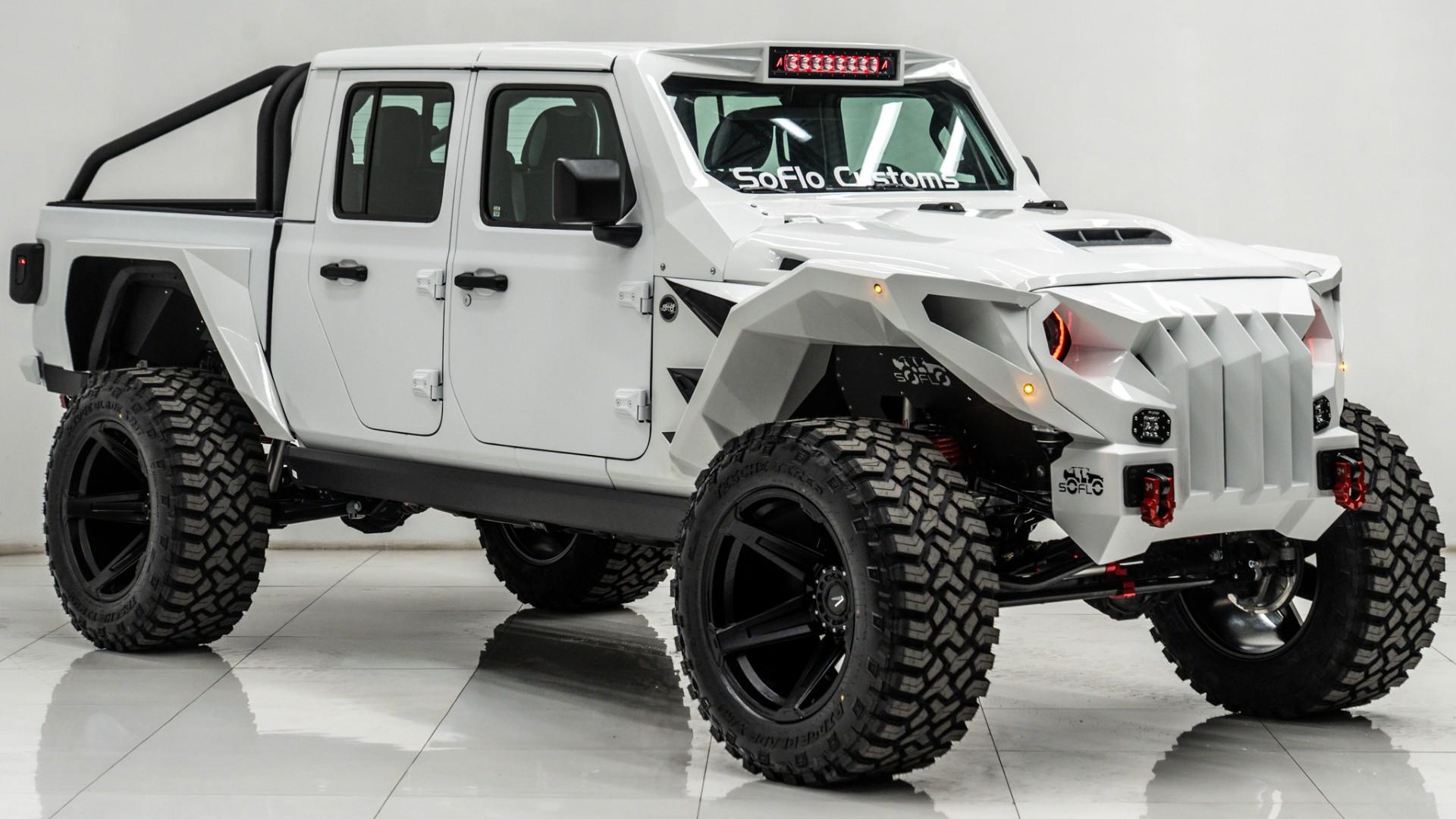 2025 JEEP GLADIATOR in White, photo 7 of 59