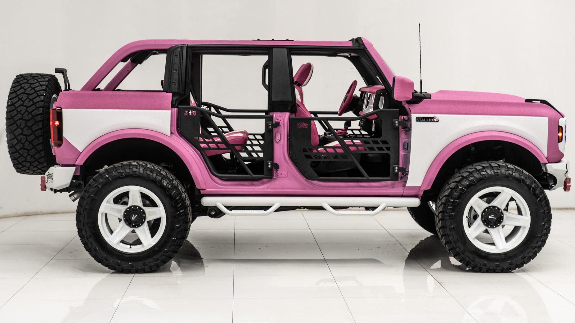 2025 FORD BRONCO in Pink, photo 9 of 52