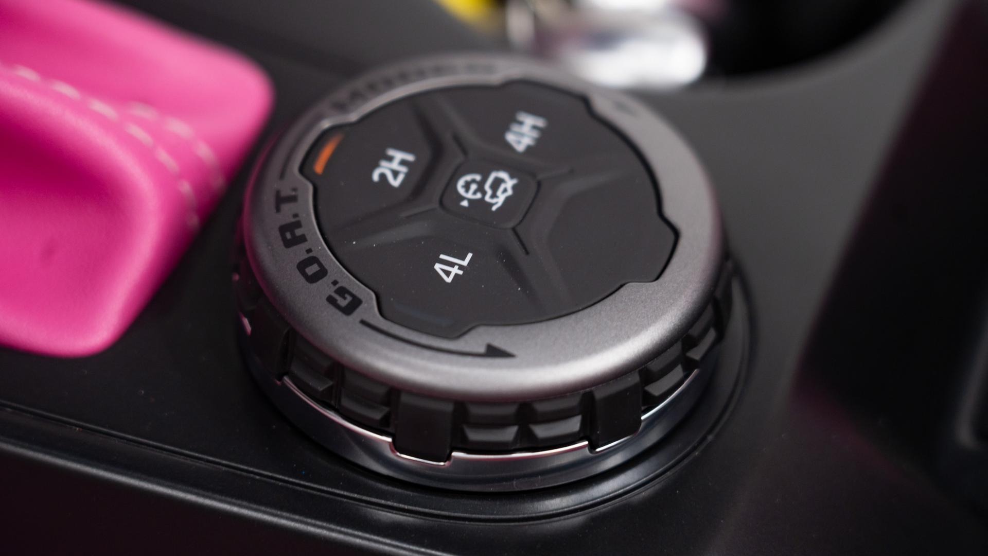 2025 FORD BRONCO in Pink, photo 50 of 52