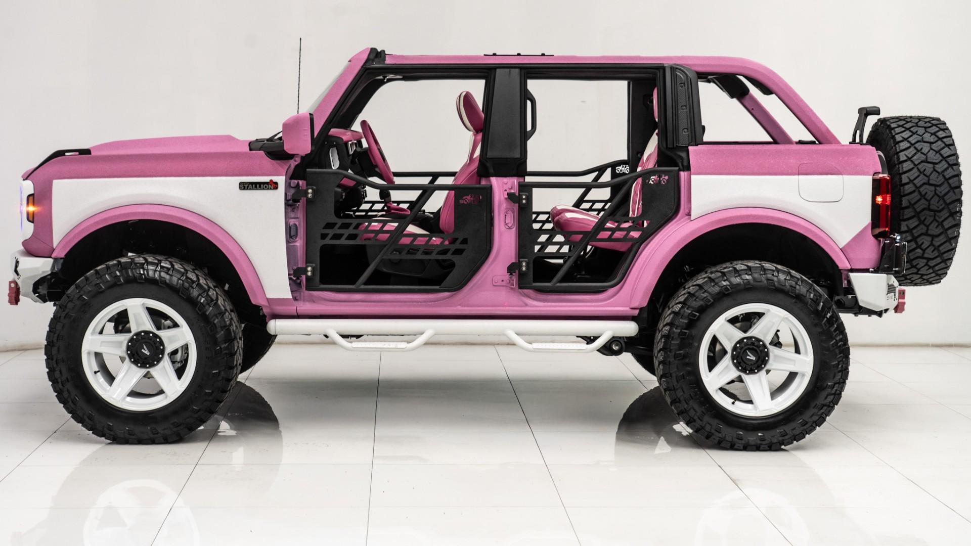 2025 FORD BRONCO in Pink, photo 11 of 52