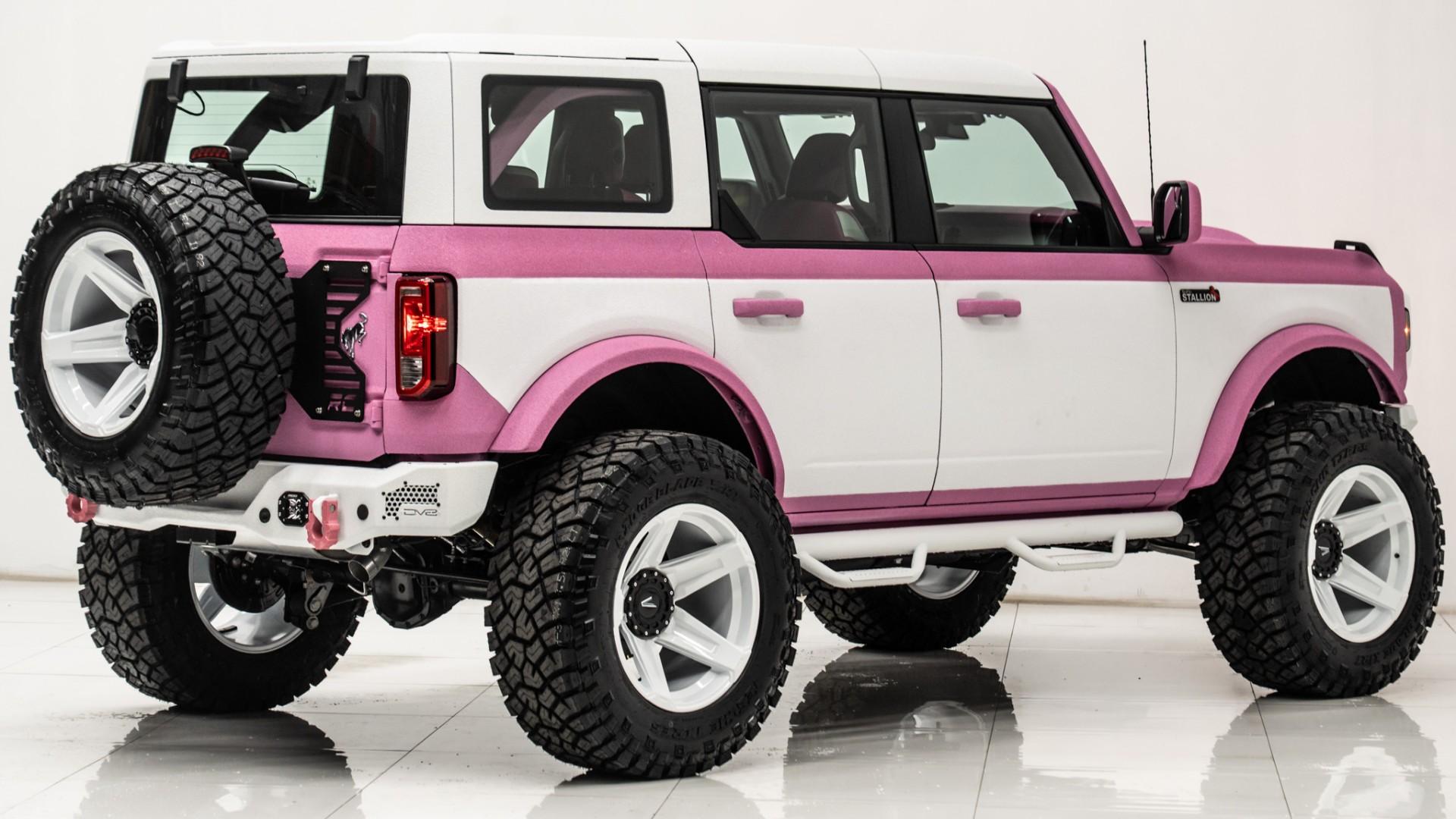 2025 FORD BRONCO in Pink, photo 7 of 52