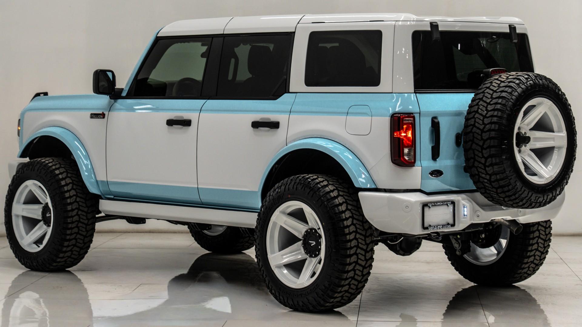 2025 FORD BRONCO in Blue, photo 3 of 55