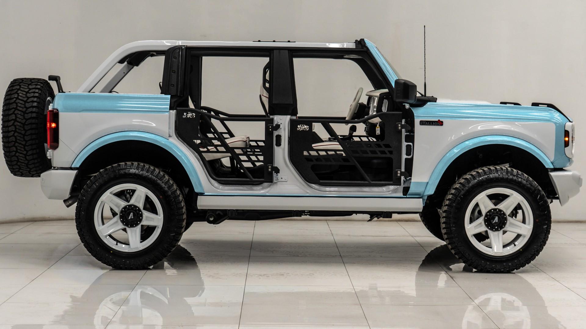 2025 FORD BRONCO in Blue, photo 13 of 55