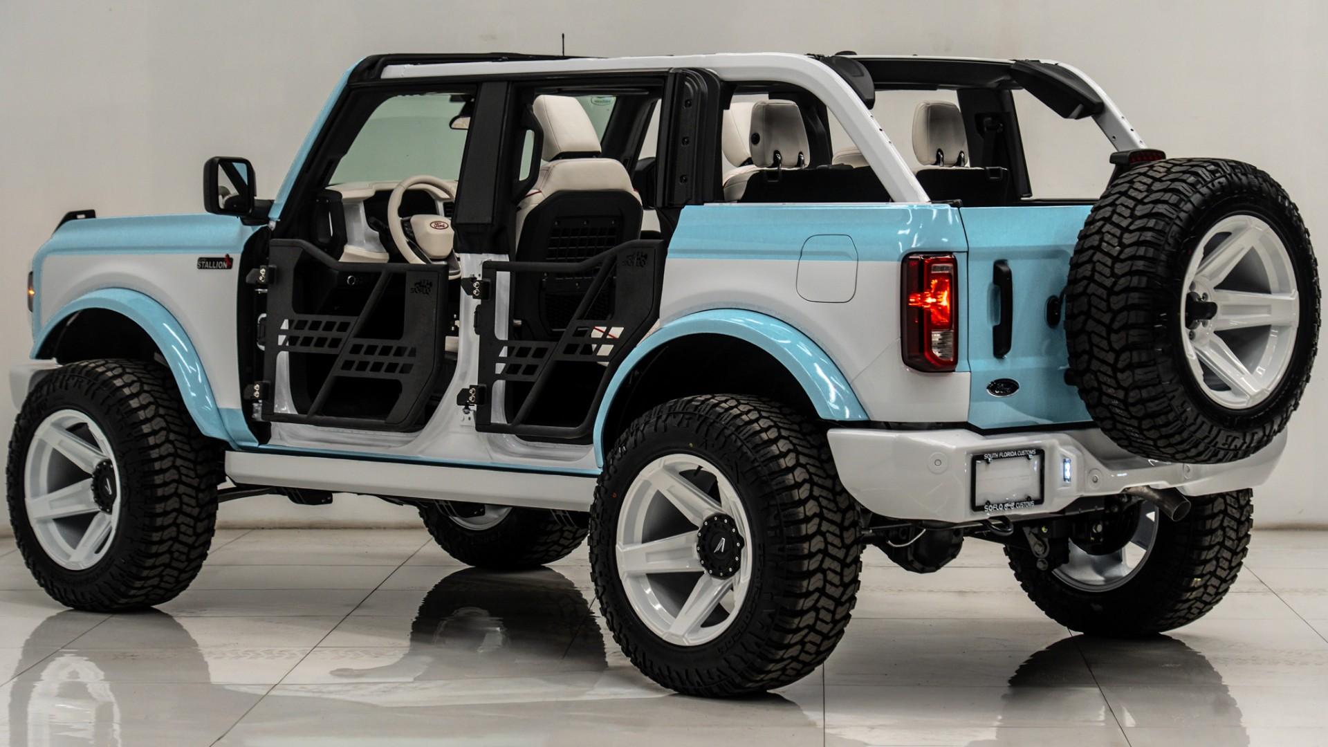 2025 FORD BRONCO in Blue, photo 17 of 55
