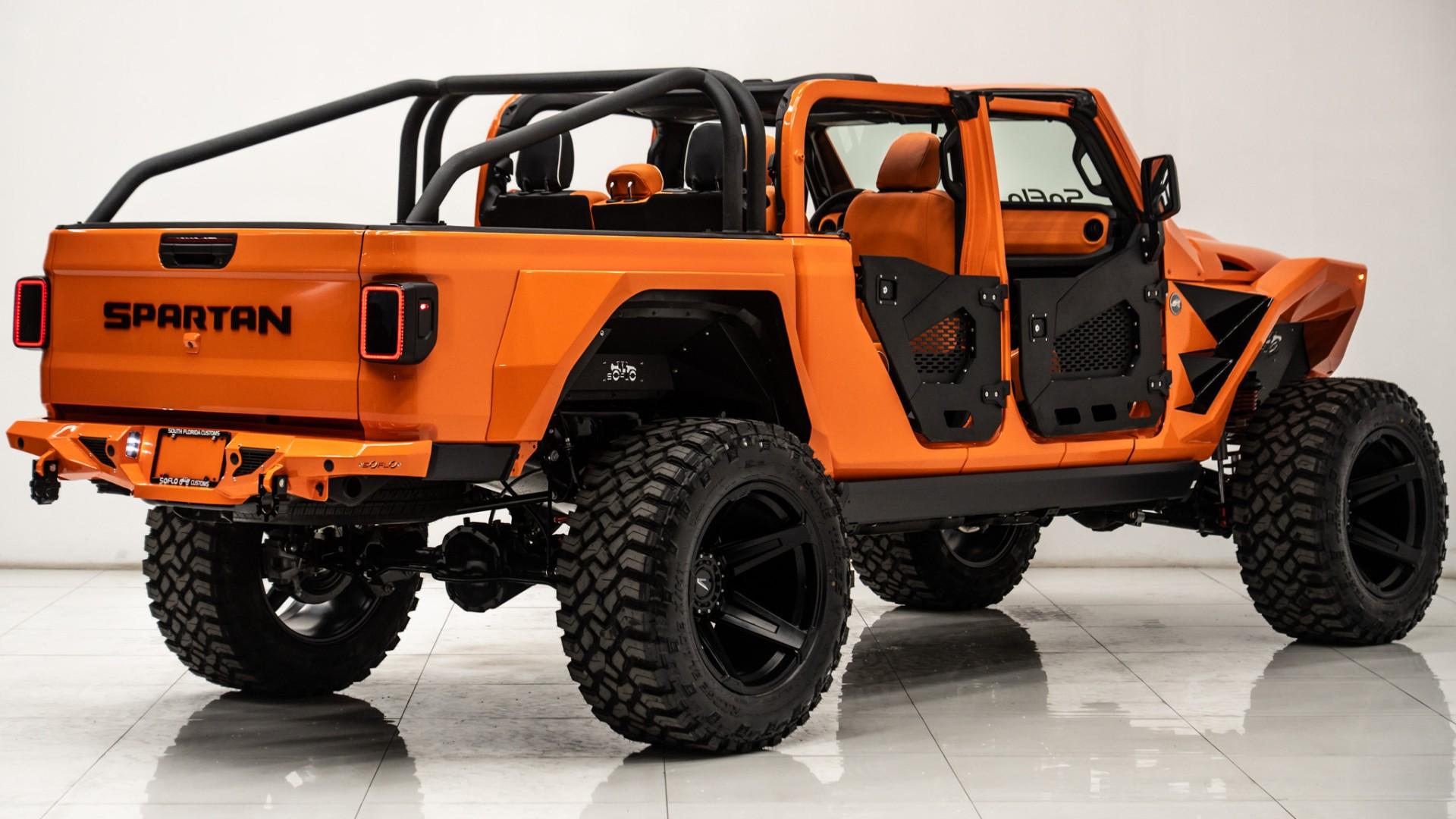 2025 JEEP GLADIATOR in Orange, photo 11 of 58