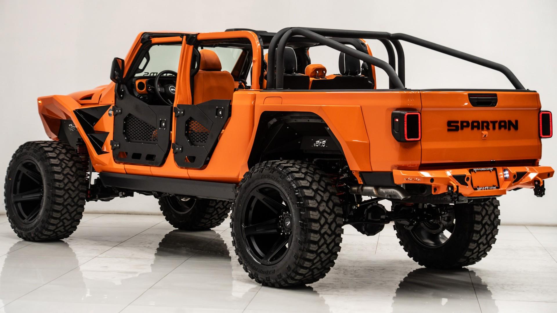 2025 JEEP GLADIATOR in Orange, photo 13 of 58