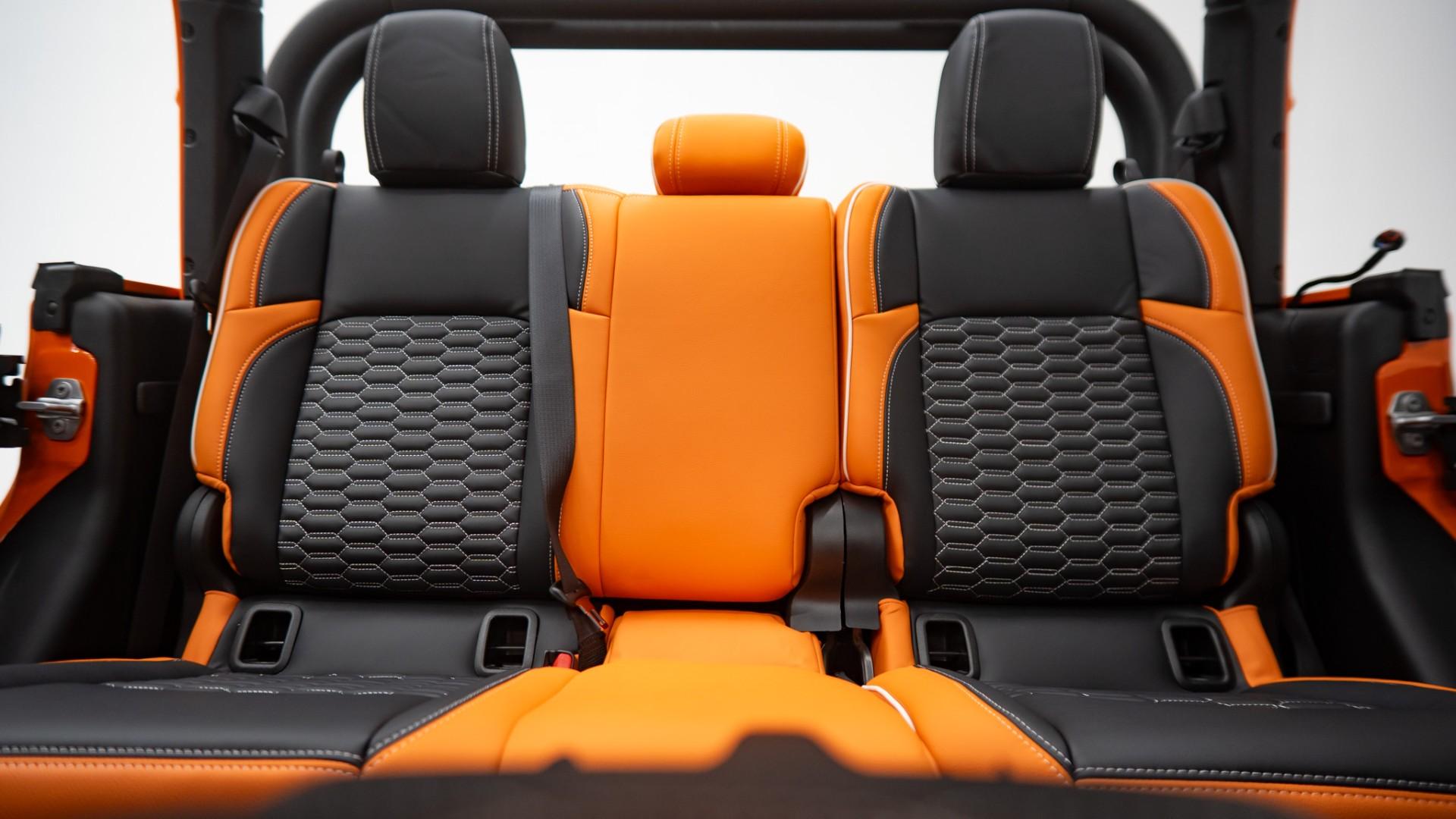 2025 JEEP GLADIATOR in Orange, photo 37 of 58