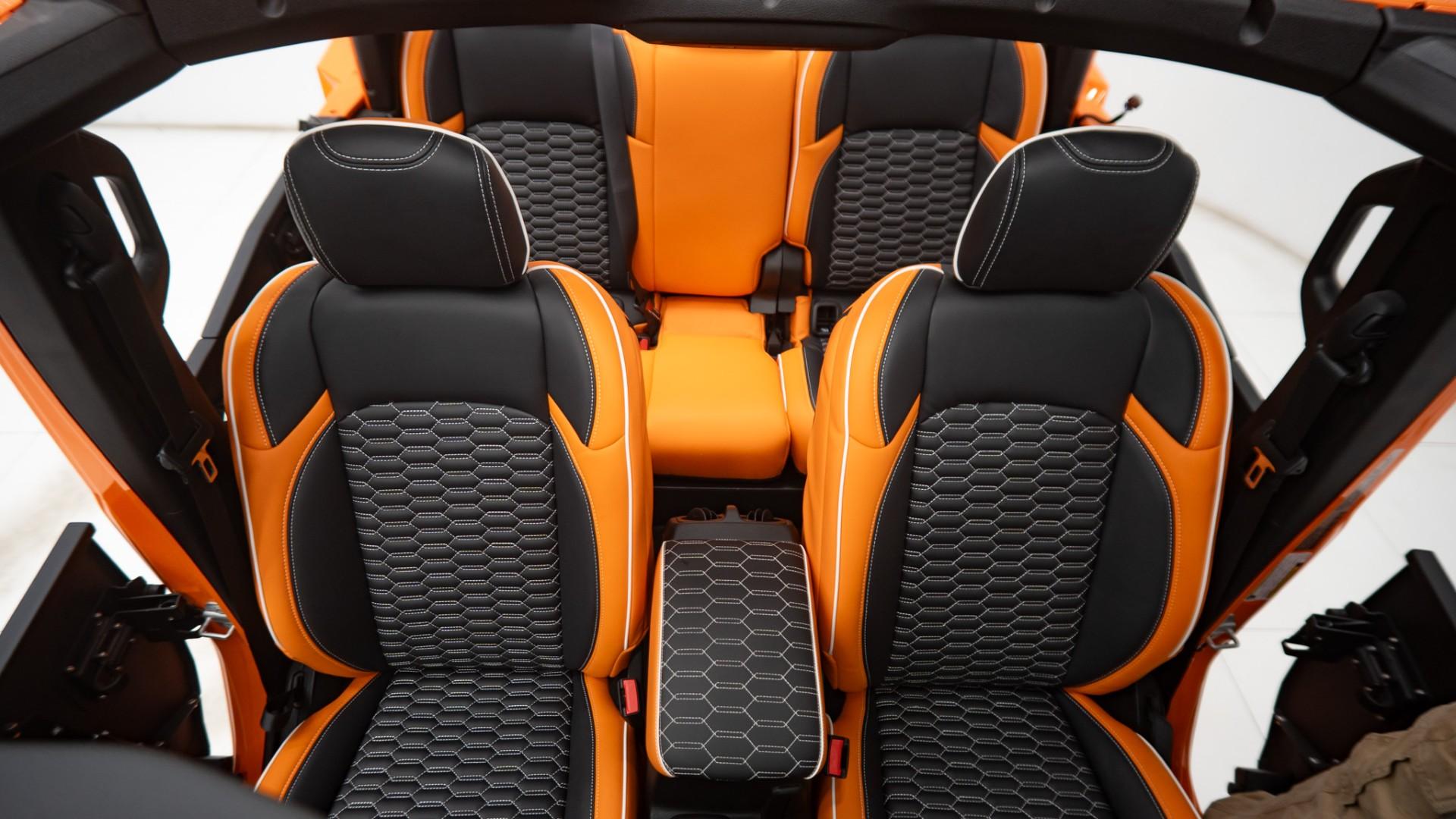 2025 JEEP GLADIATOR in Orange, photo 35 of 58