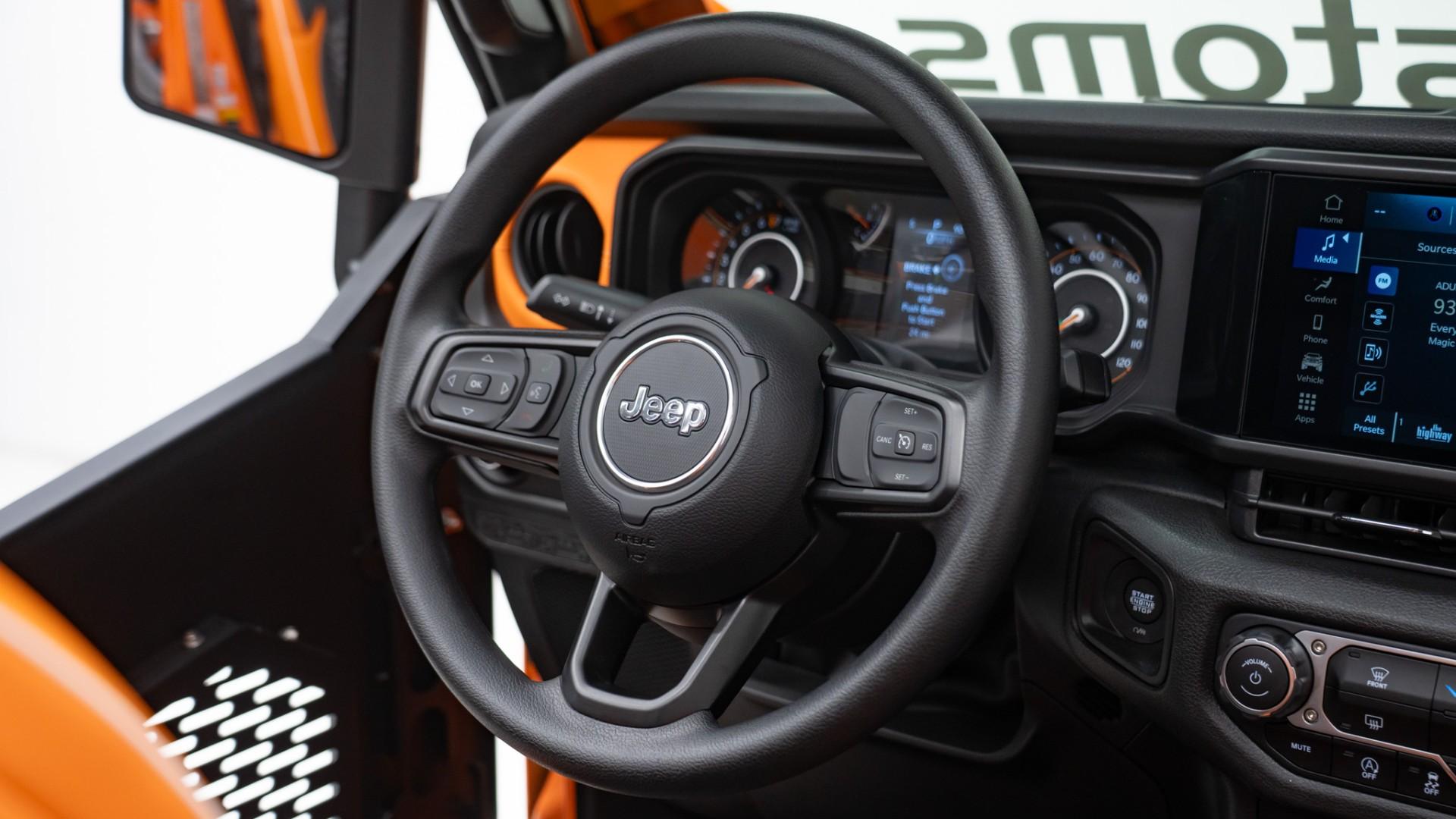 2025 JEEP GLADIATOR in Orange, photo 40 of 58