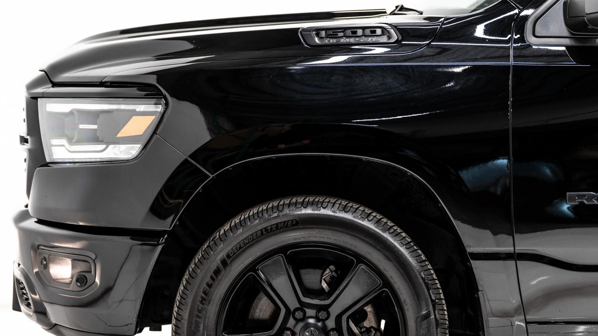 2022 RAM 1500 in DIAMOND BLACK CRYSTAL PEARLCOAT, photo 16 of 51