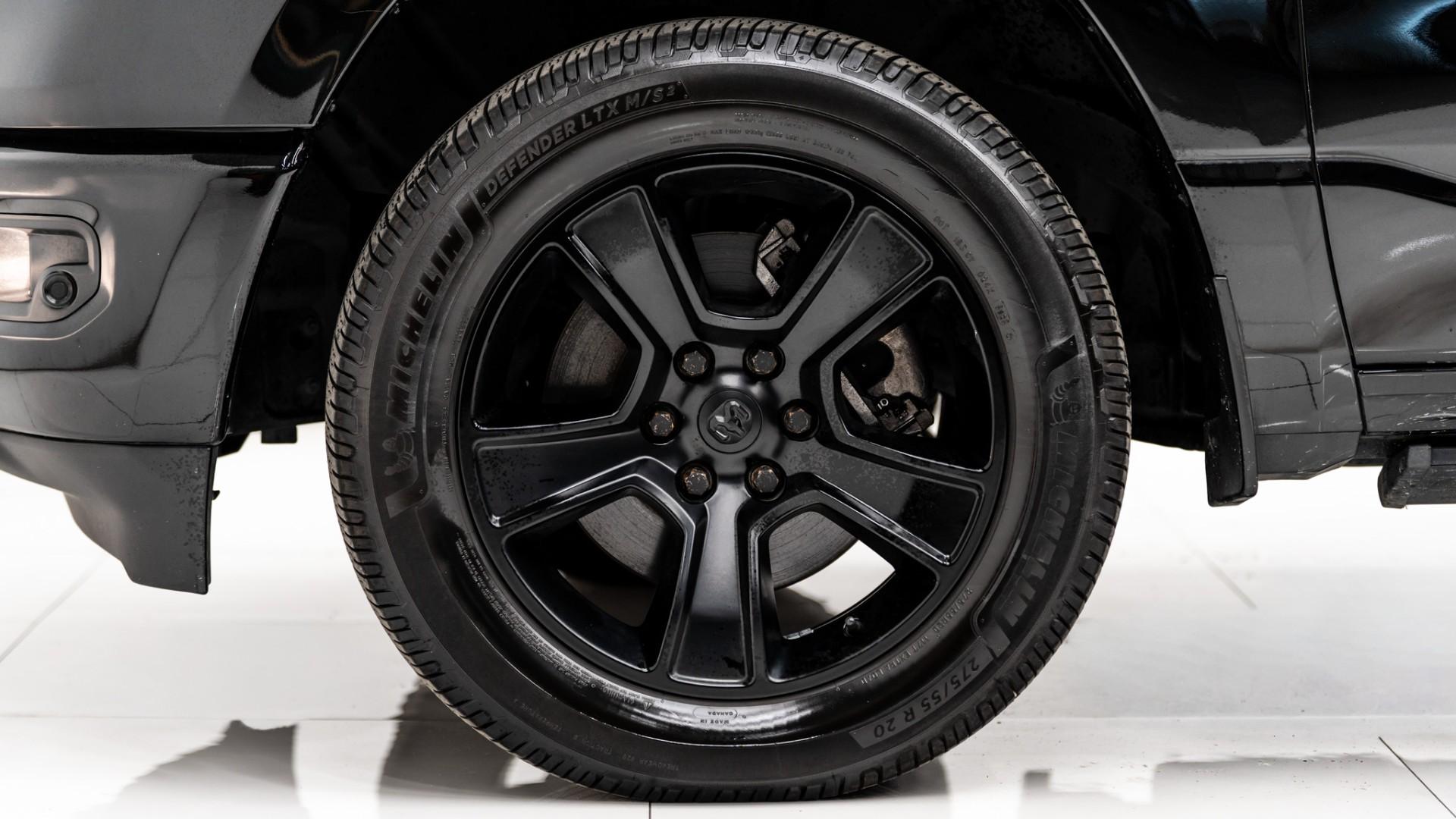 2022 RAM 1500 in DIAMOND BLACK CRYSTAL PEARLCOAT, photo 17 of 51